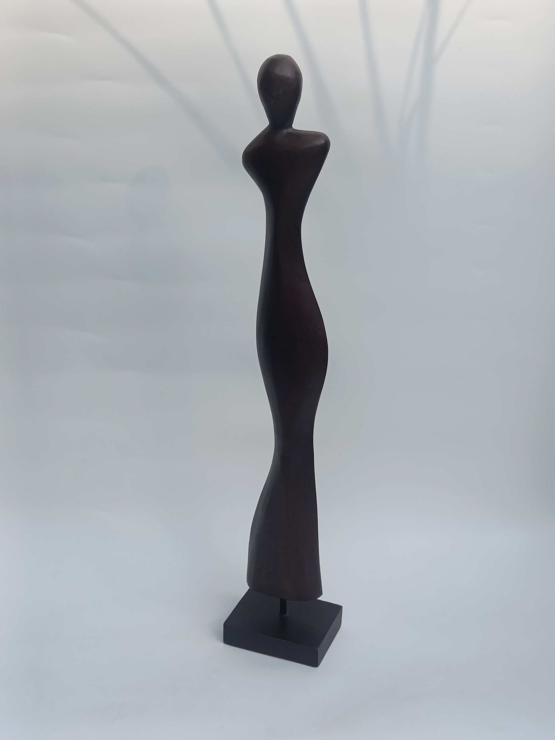 Tall Abstract Female Figurine in Wood – Elegant Sculpture