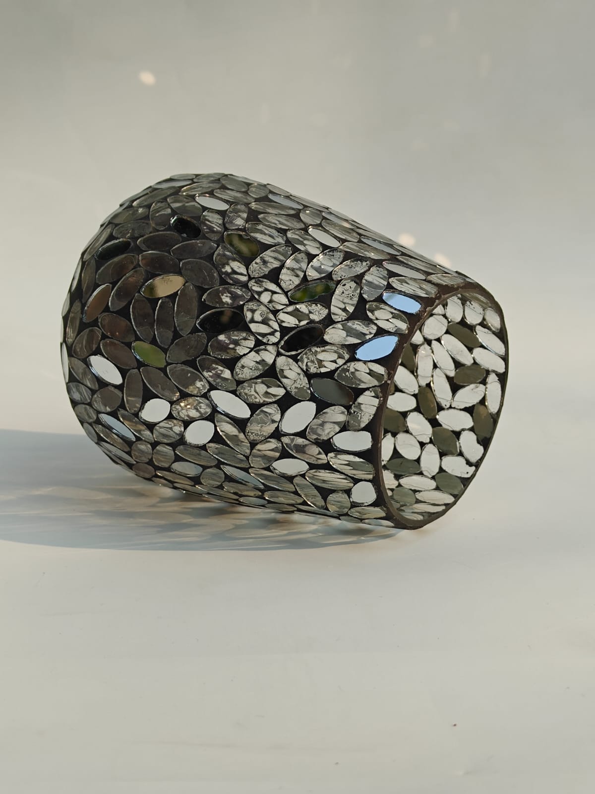 Mosaic Glass Votive Holder – Reflective Candle Lantern Décor