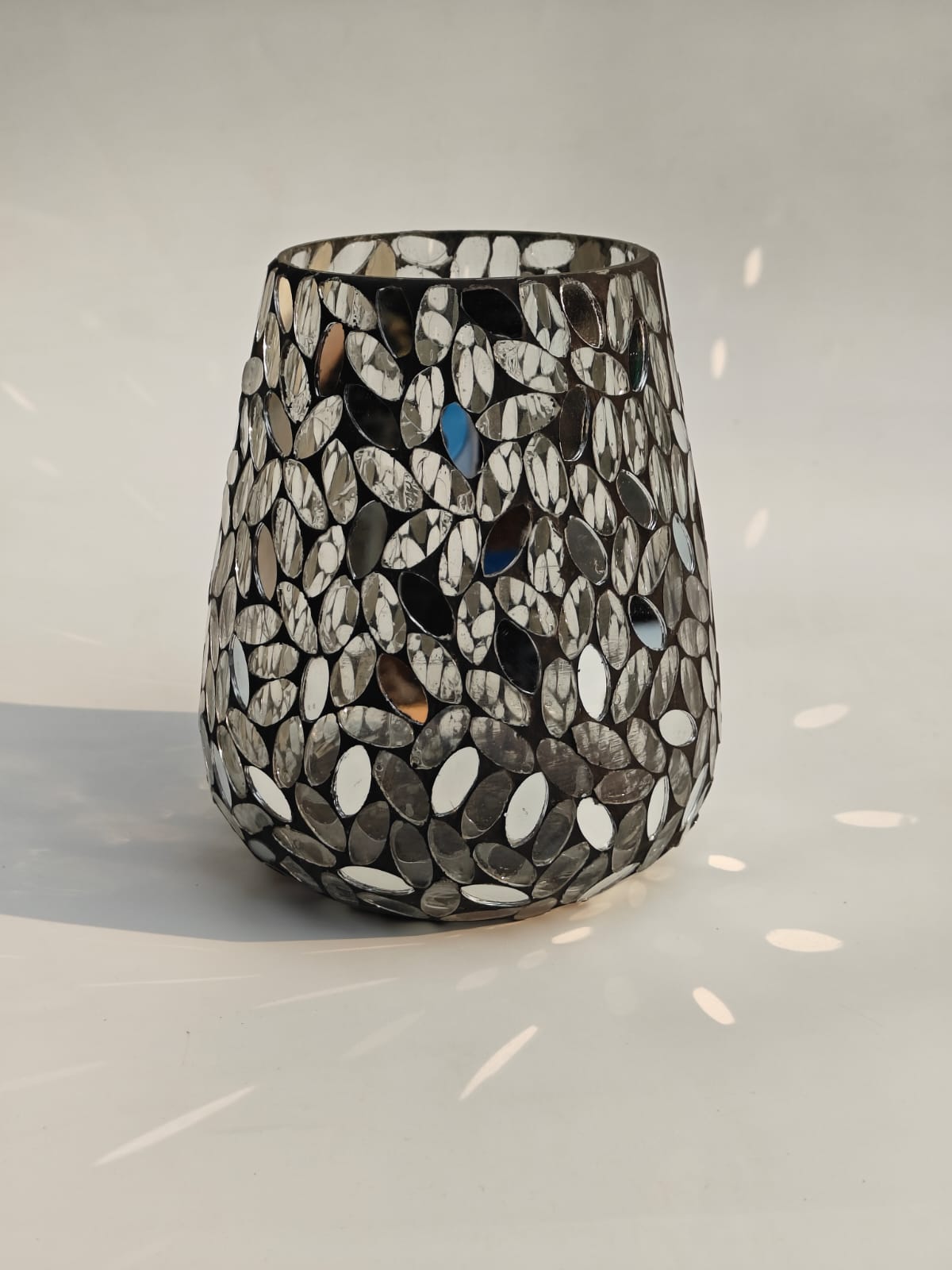 Mosaic Glass Votive Holder – Reflective Candle Lantern Décor