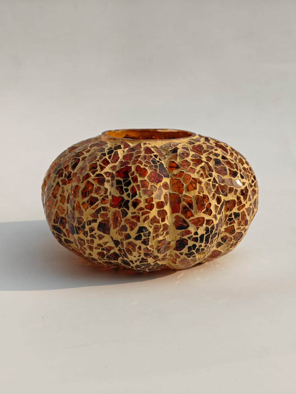 Amber Mosaic Pumpkin Tealight Holder – Handcrafted Glass Decorative Candle Accent
