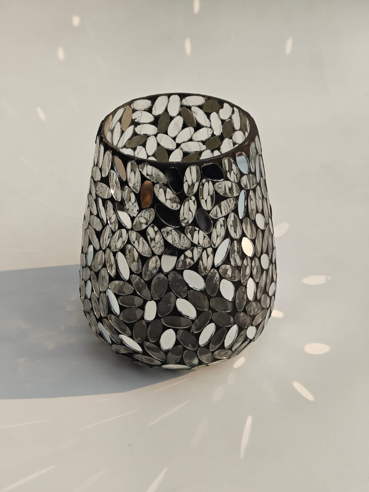 Mosaic Glass Votive Holder – Reflective Candle Lantern Décor