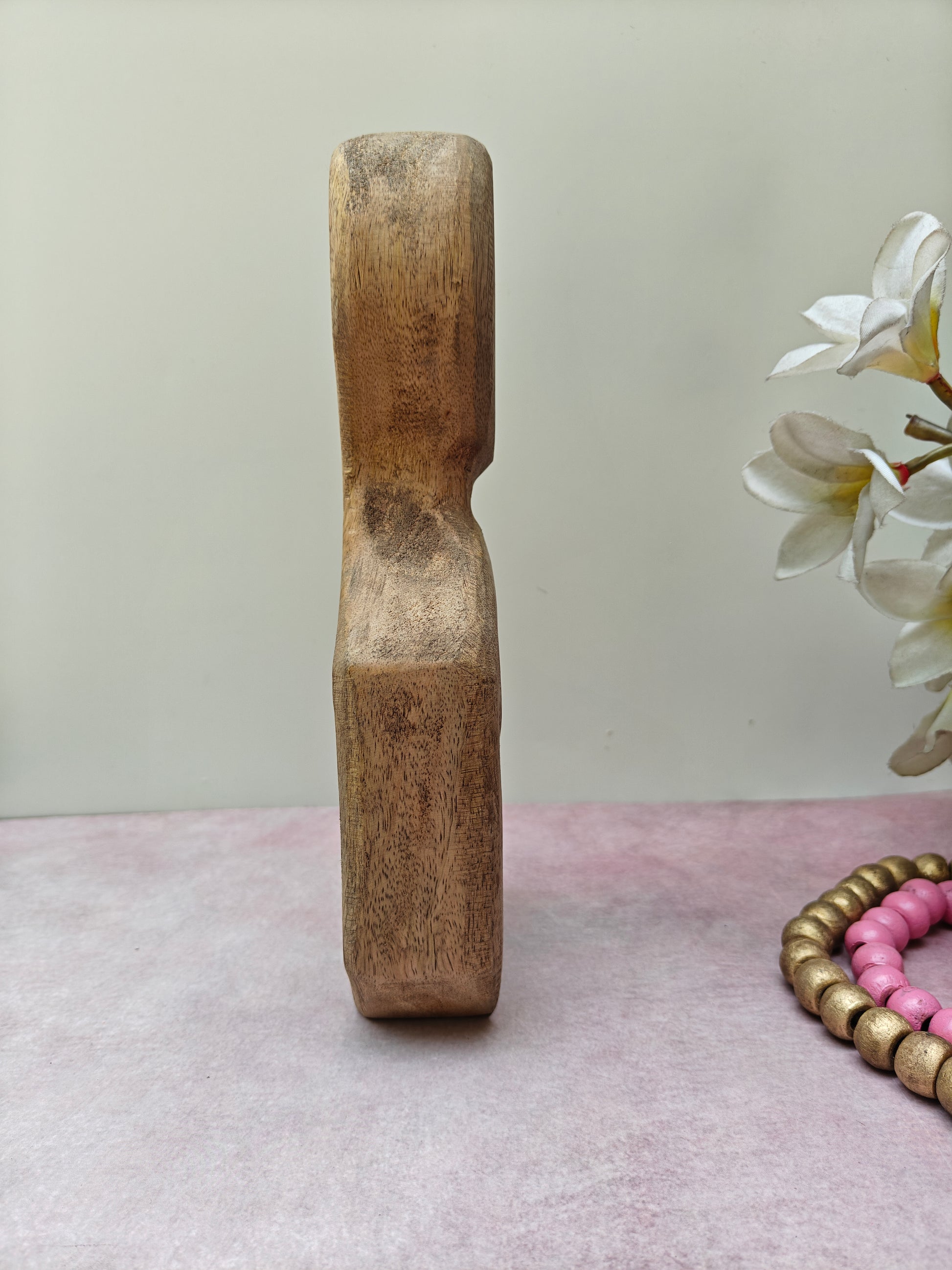 Minimalist Wooden Couple Figurine Set