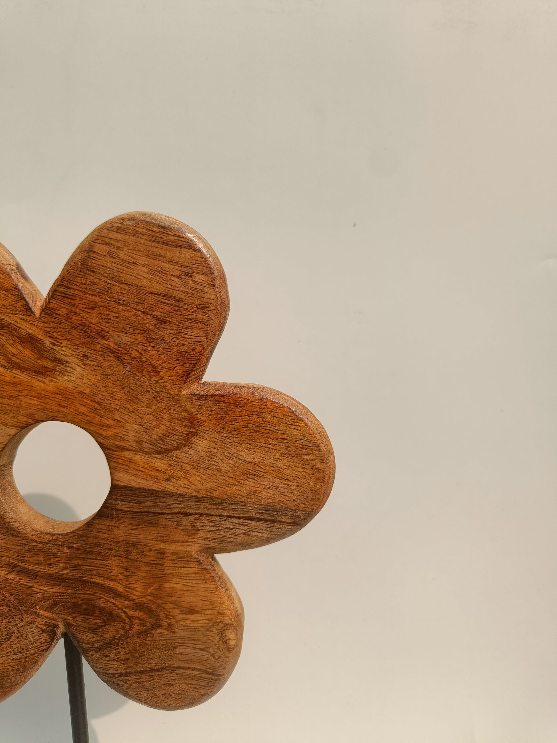 Wooden Flower Silhouette Stand
