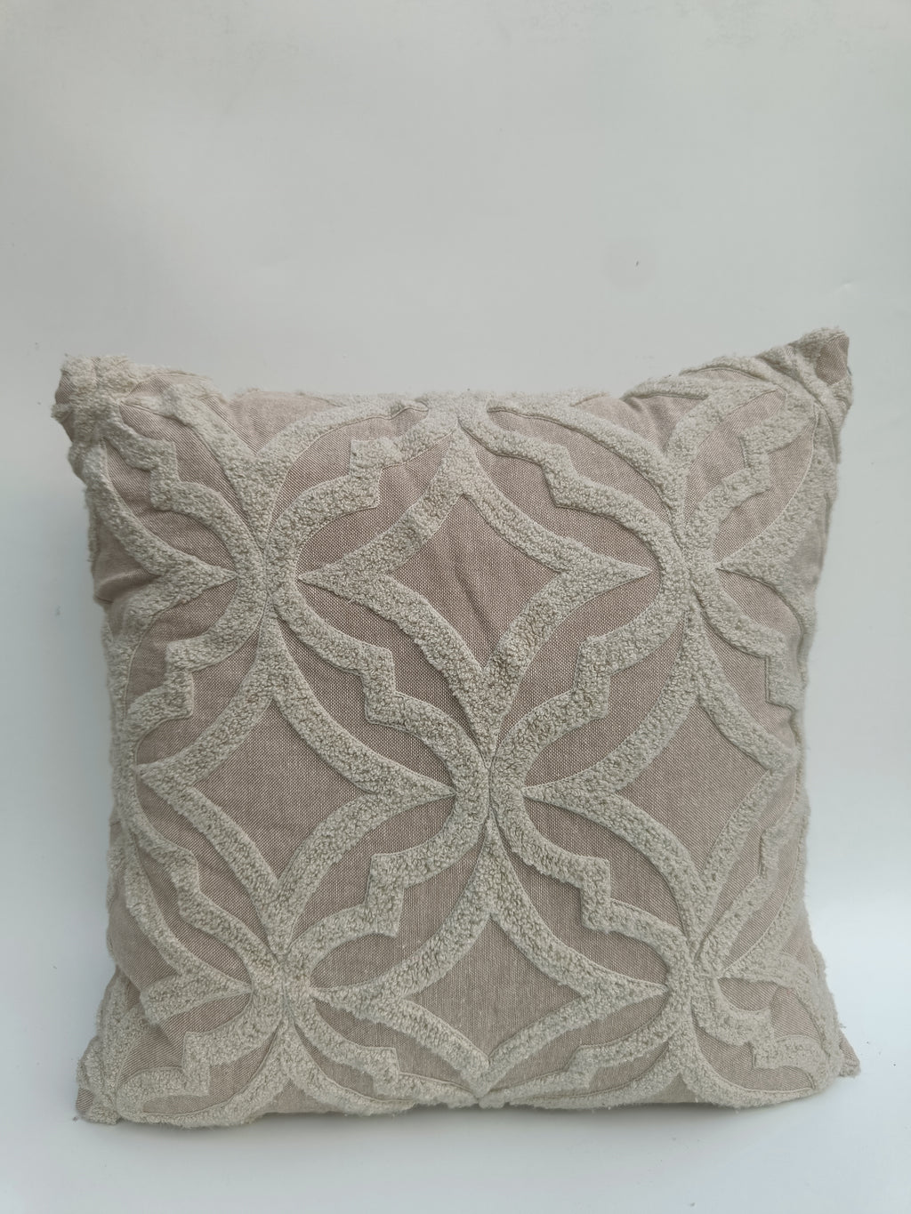 Mughal-Inspired Tufted Beige Cushion – Ornamental Lattice Design