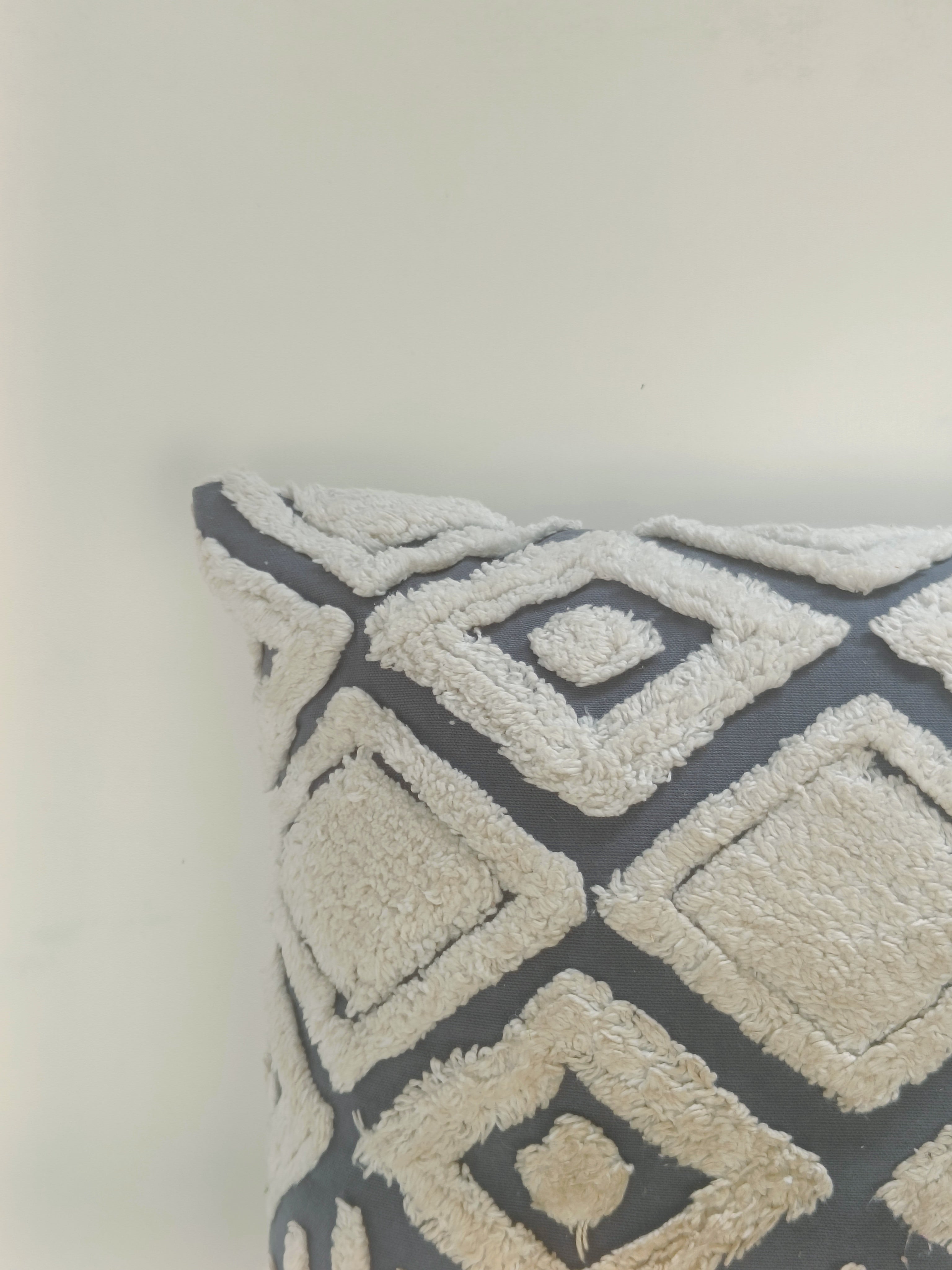 Boho Diamond Tufted Cushion – 50.8 x 50.8 cm | Textured Cotton Throw Pillow