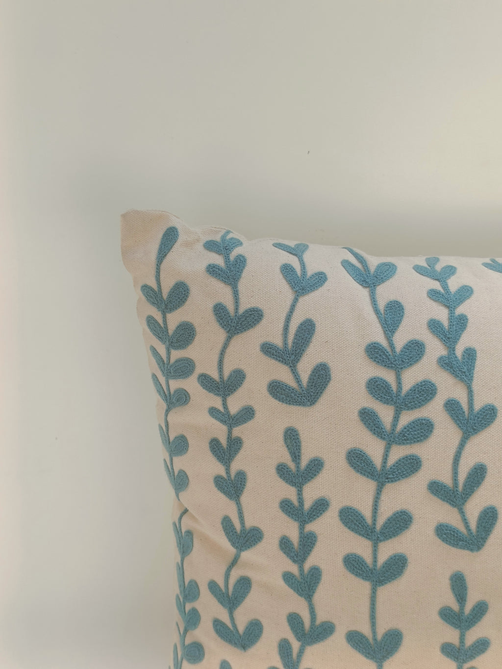 Botanical Blue Leaf Cushion – Nature-Inspired Cotton Pillow