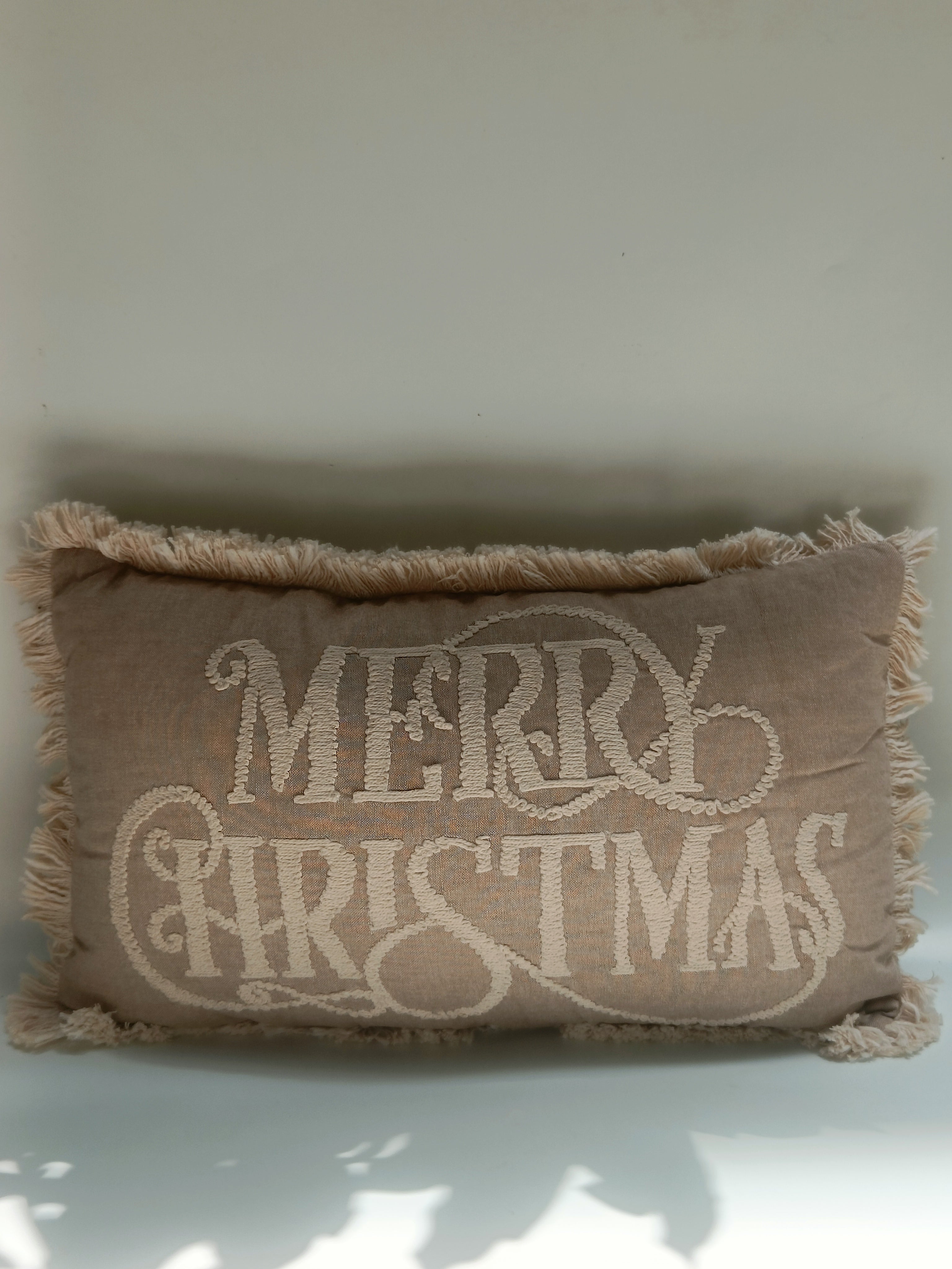 Festive “Merry Christmas” Cushion – 50.8 x 30.5 cm | Embroidered with Fringe Detailing