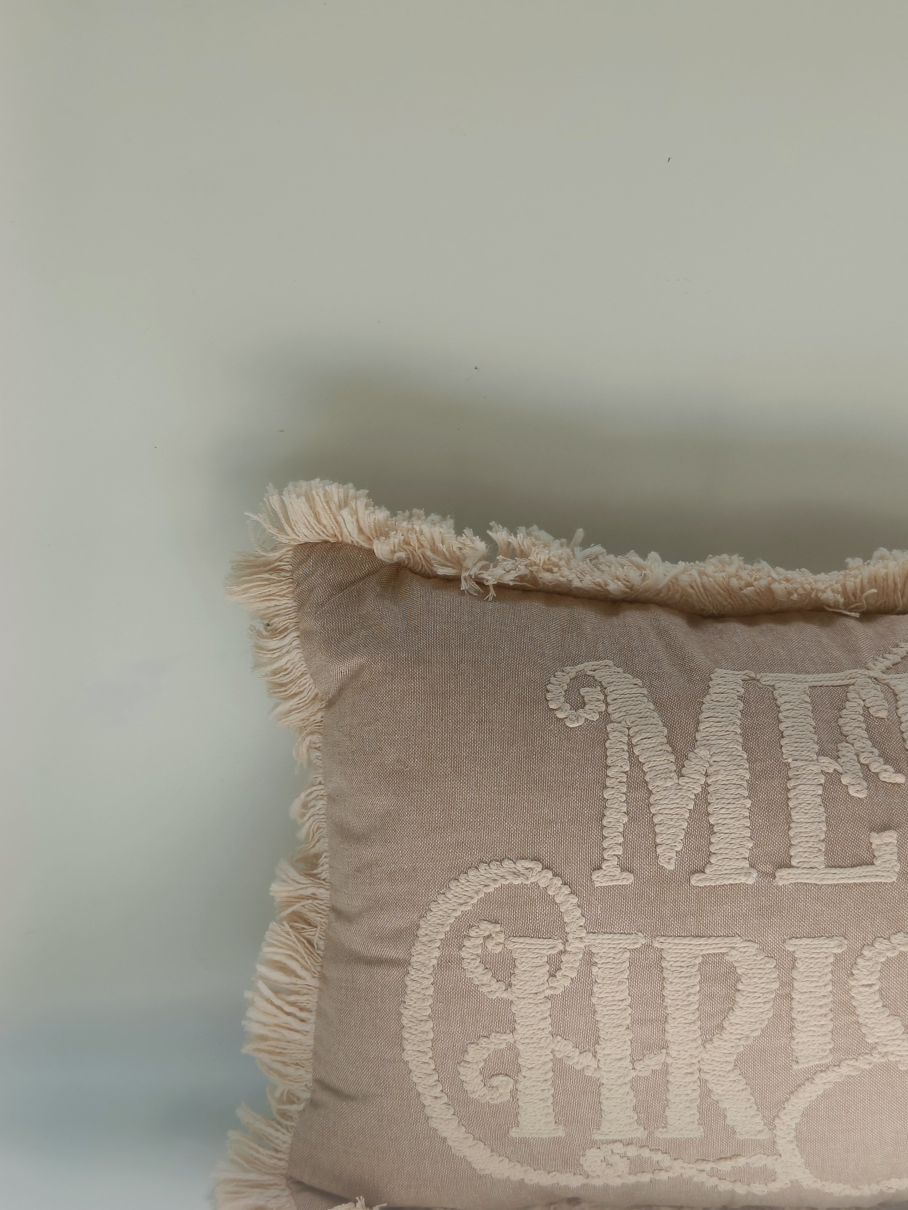 Festive “Merry Christmas” Cushion – 50.8 x 30.5 cm | Embroidered with Fringe Detailing