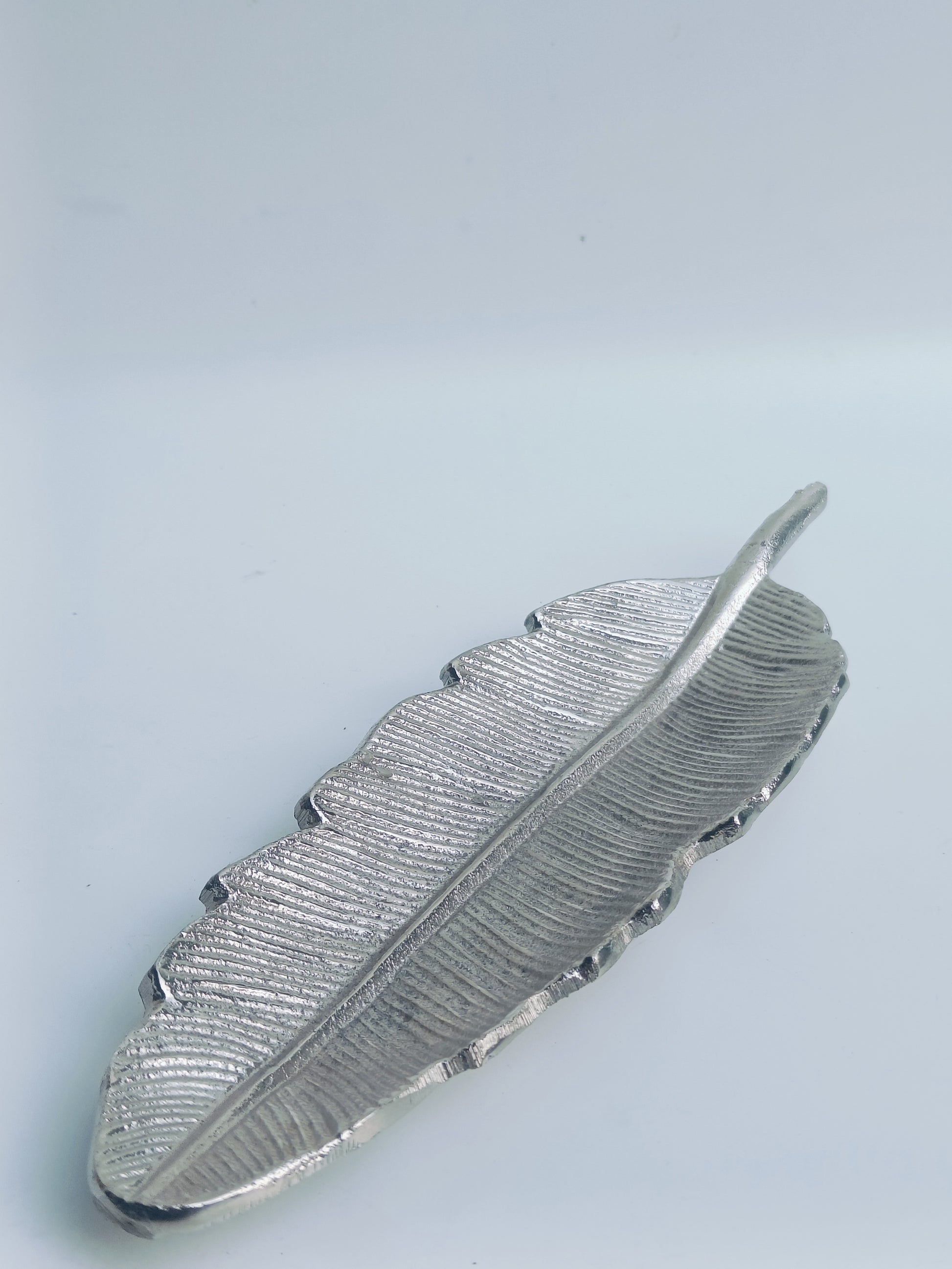 Silver Feather Decorative Metal Tray – Accent Platter