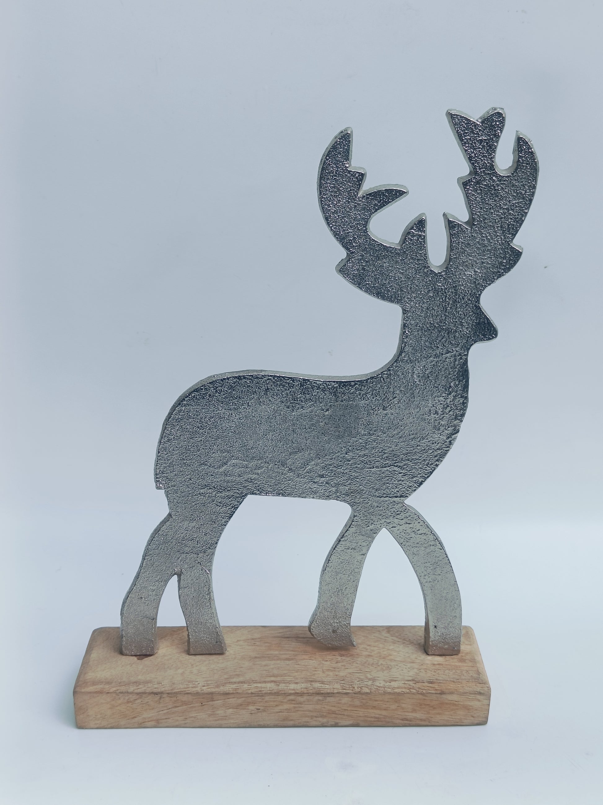 Nordic Elegance Reindeer Figurine – Silver Metal on Wooden Base