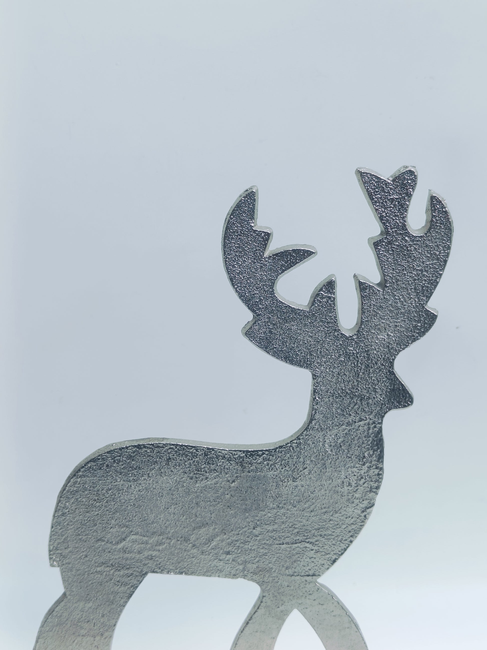 Nordic Elegance Reindeer Figurine – Silver Metal on Wooden Base