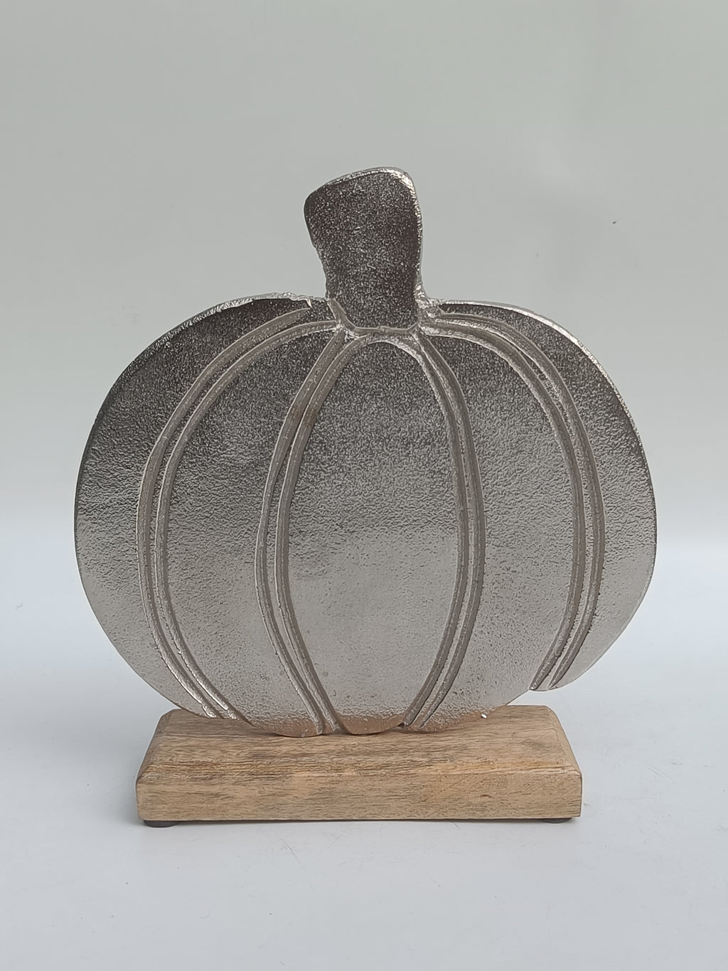 Silver Harvest Pumpkin – Tabletop Accent with Wooden Base