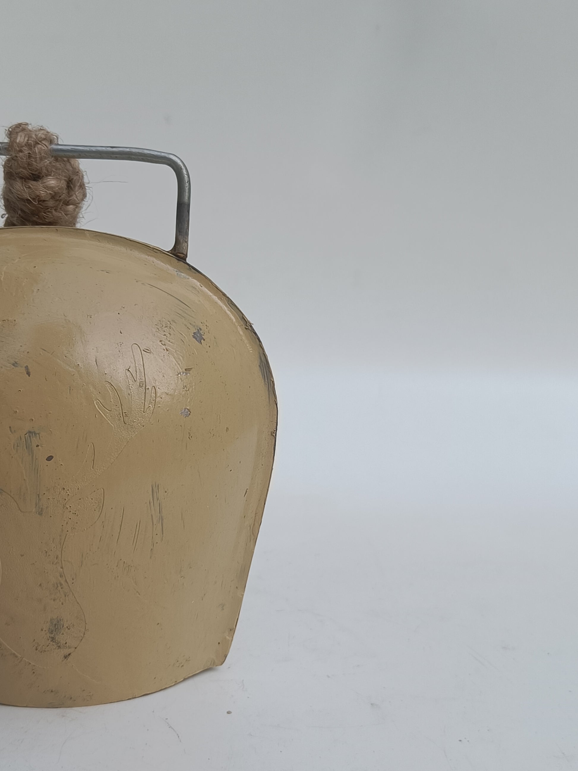 Nordic Antler Bell – Cream Rustic Metal Hanging Accent