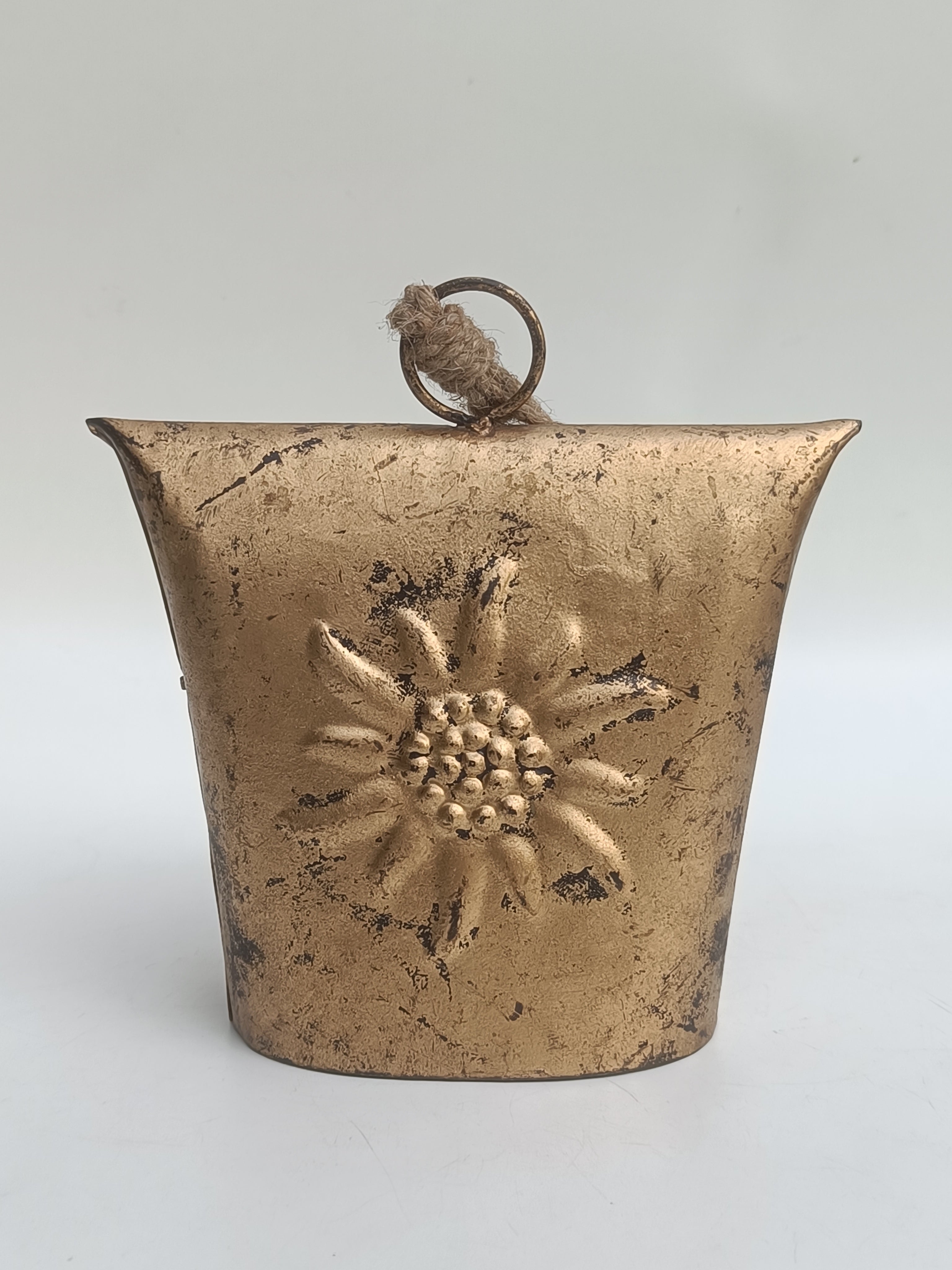 Golden Sunflower Vintage Bell – Handcrafted Metal Decor