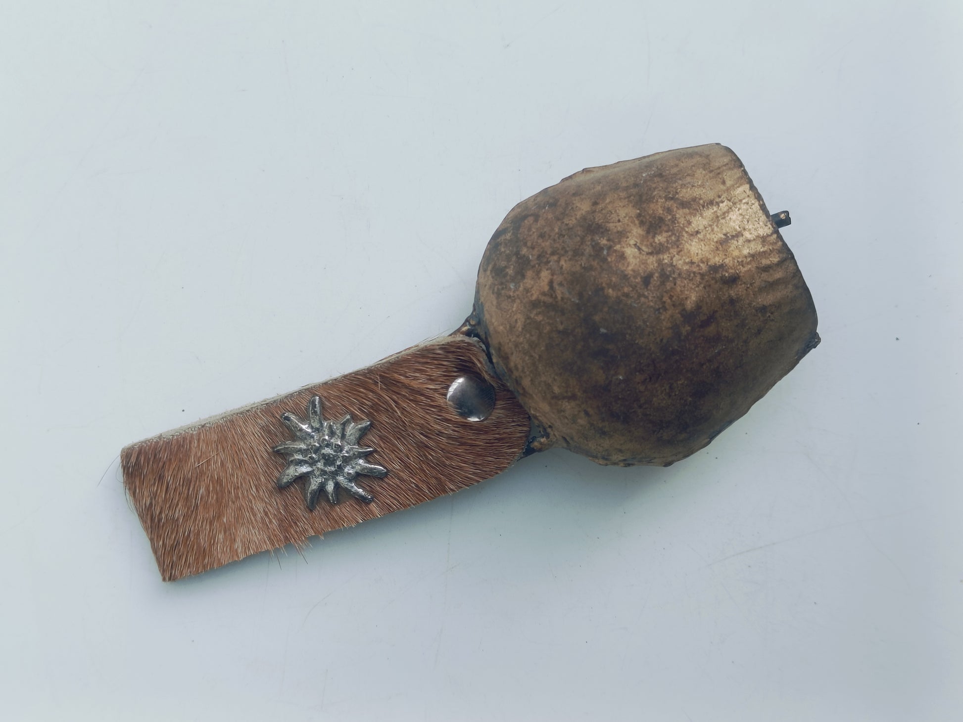 Alpine Edelweiss Bell