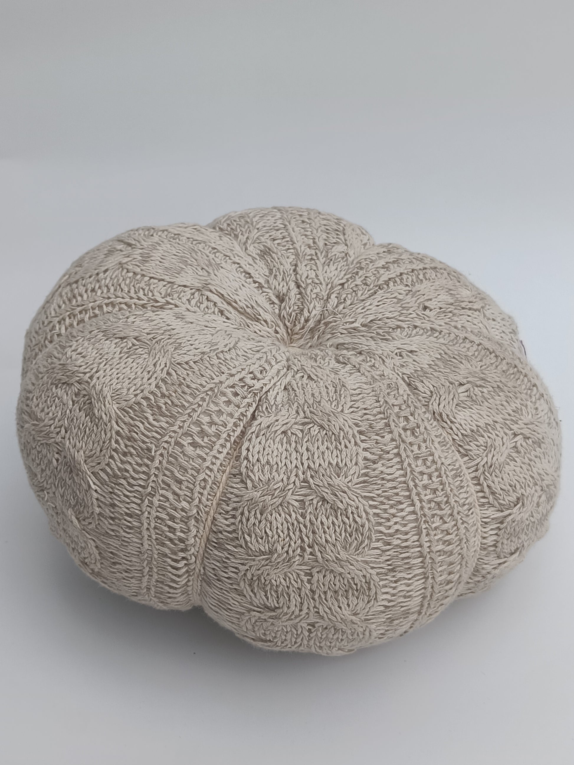 Cable-Knit Pumpkin Cushion with Wooden Stem – Cream