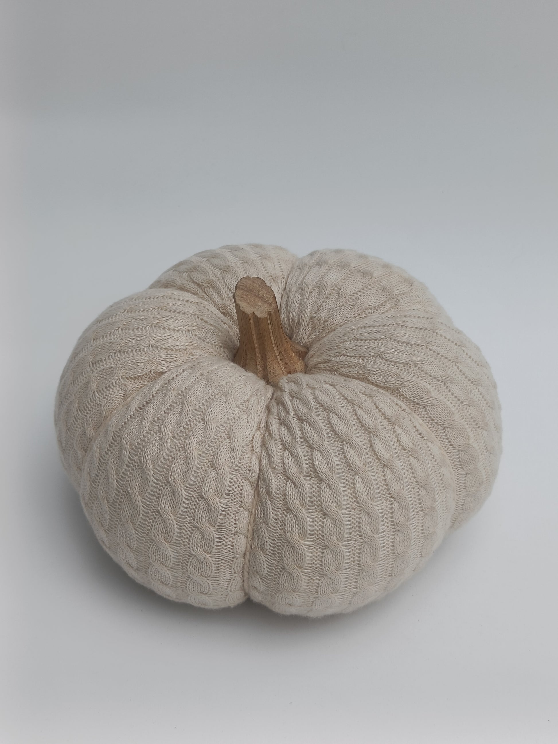 Ivory Cable Knit Pumpkin Décor with Wooden Stem