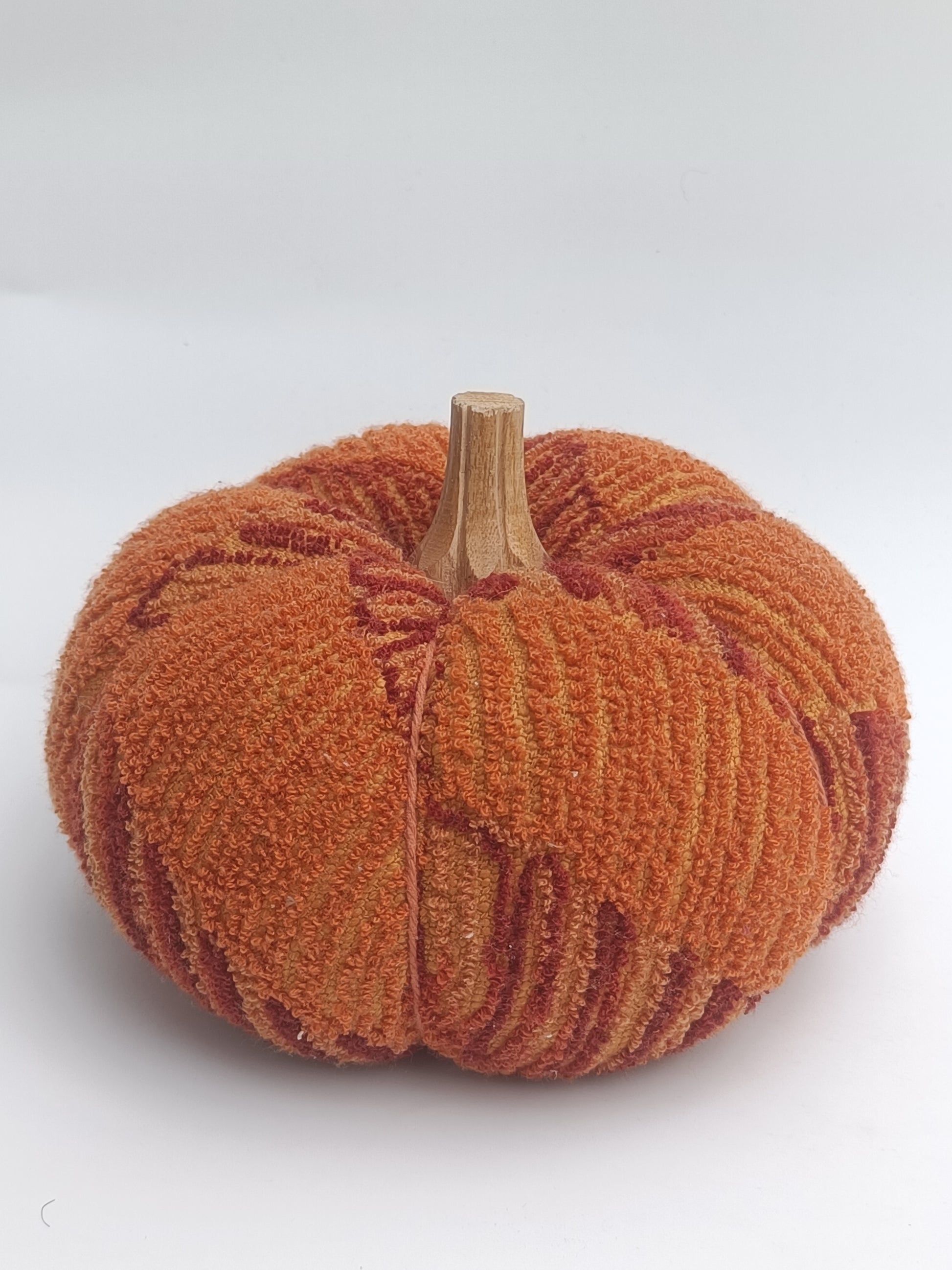 Orange Bouclé Velvet Pumpkin – 30 cm Plush Décor