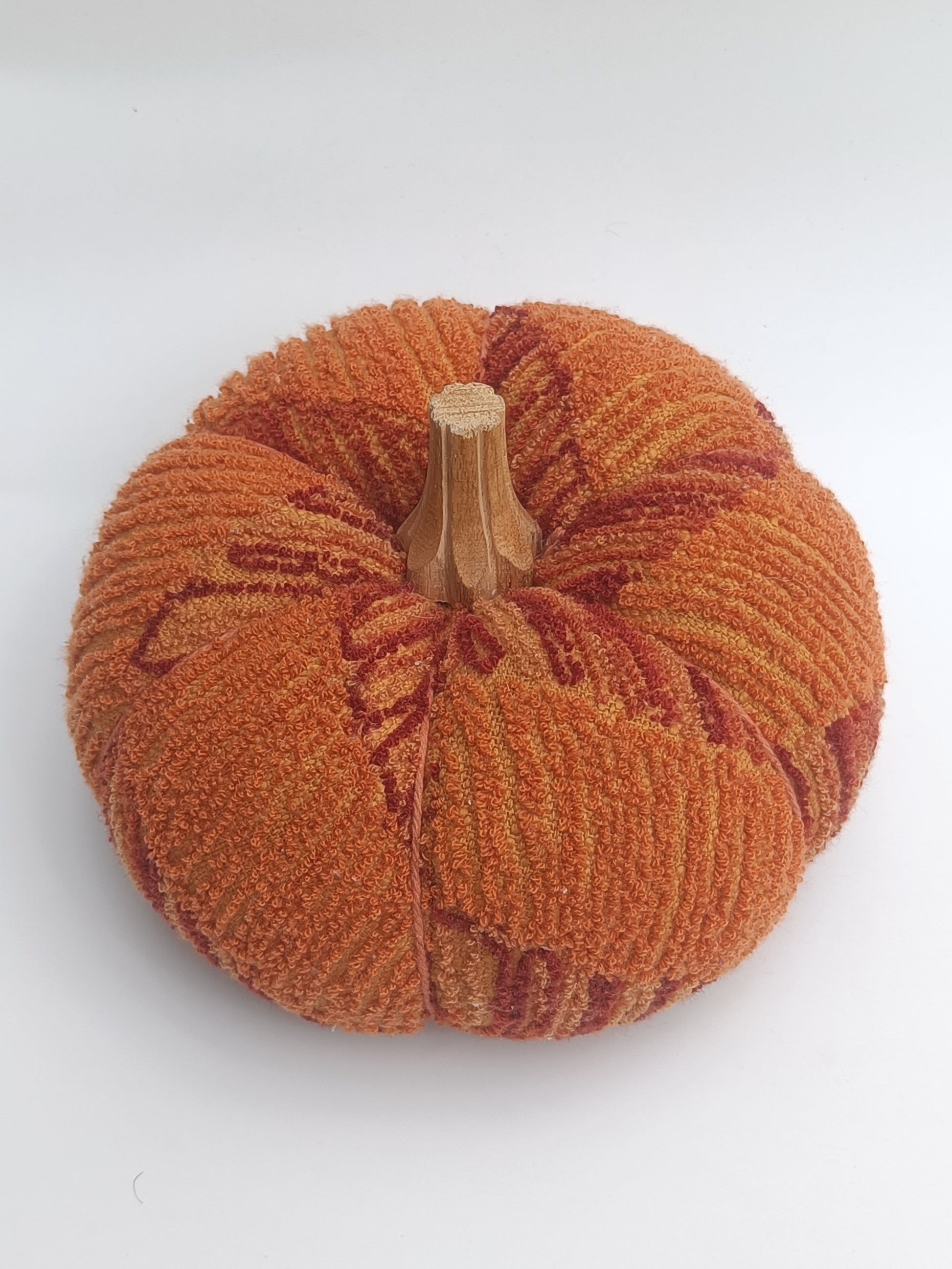 Orange Bouclé Velvet Pumpkin – 30 cm Plush Décor