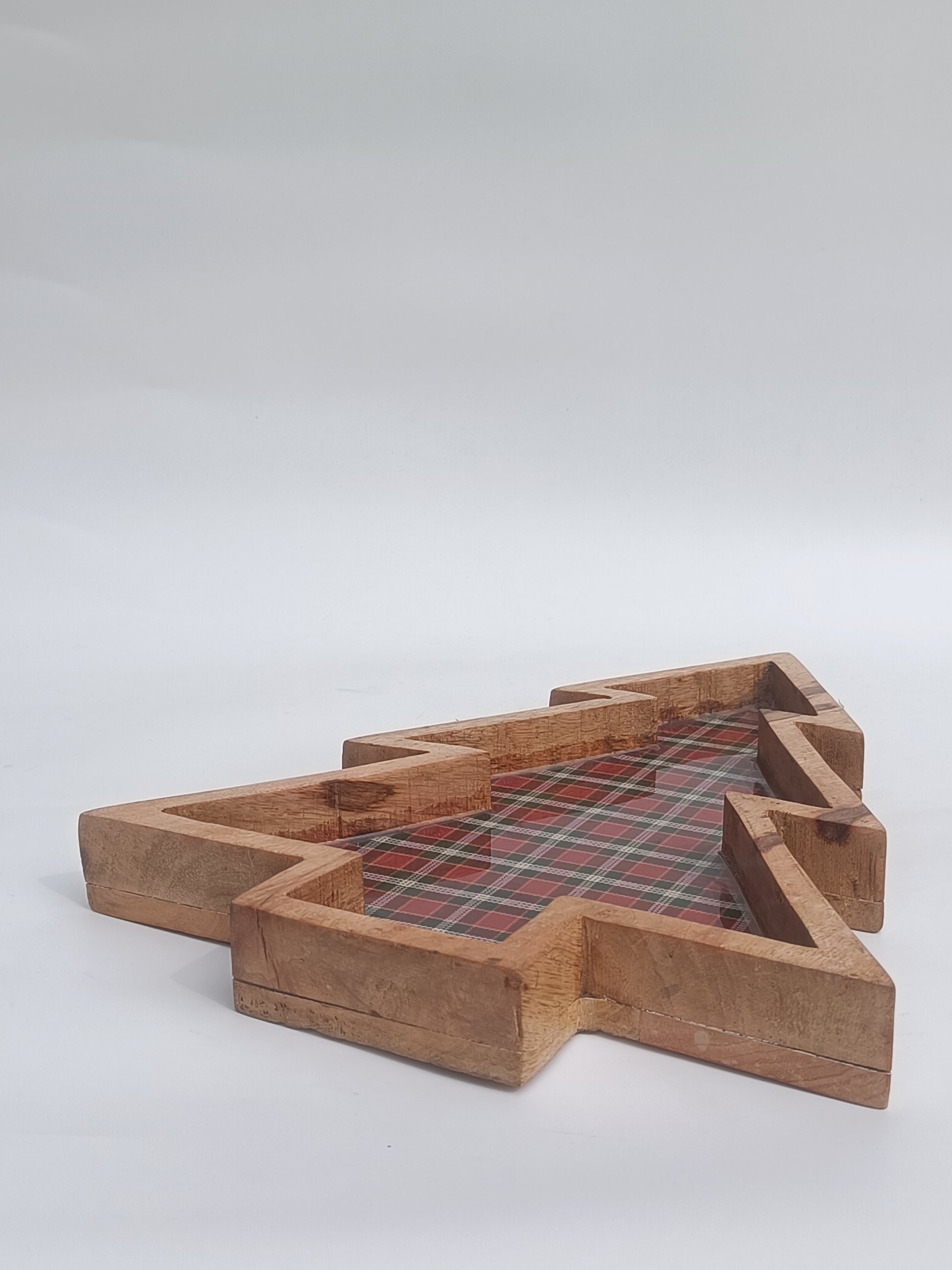Christmas Tree Wooden Platter with Tartan Base – Festive Serving Tray