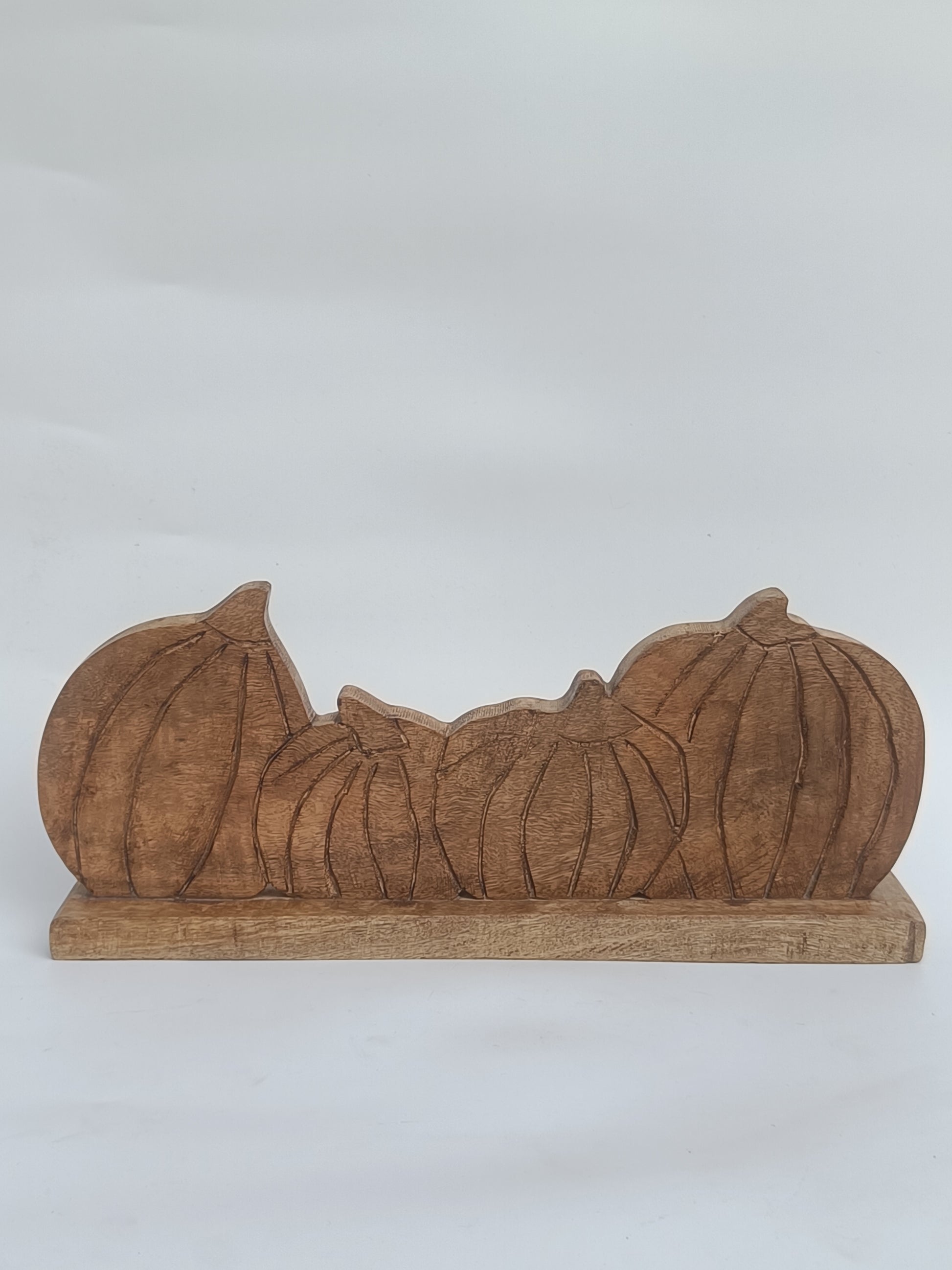 Handcrafted Wooden Pumpkin Silhouette – Autumn & Harvest Tabletop Décor