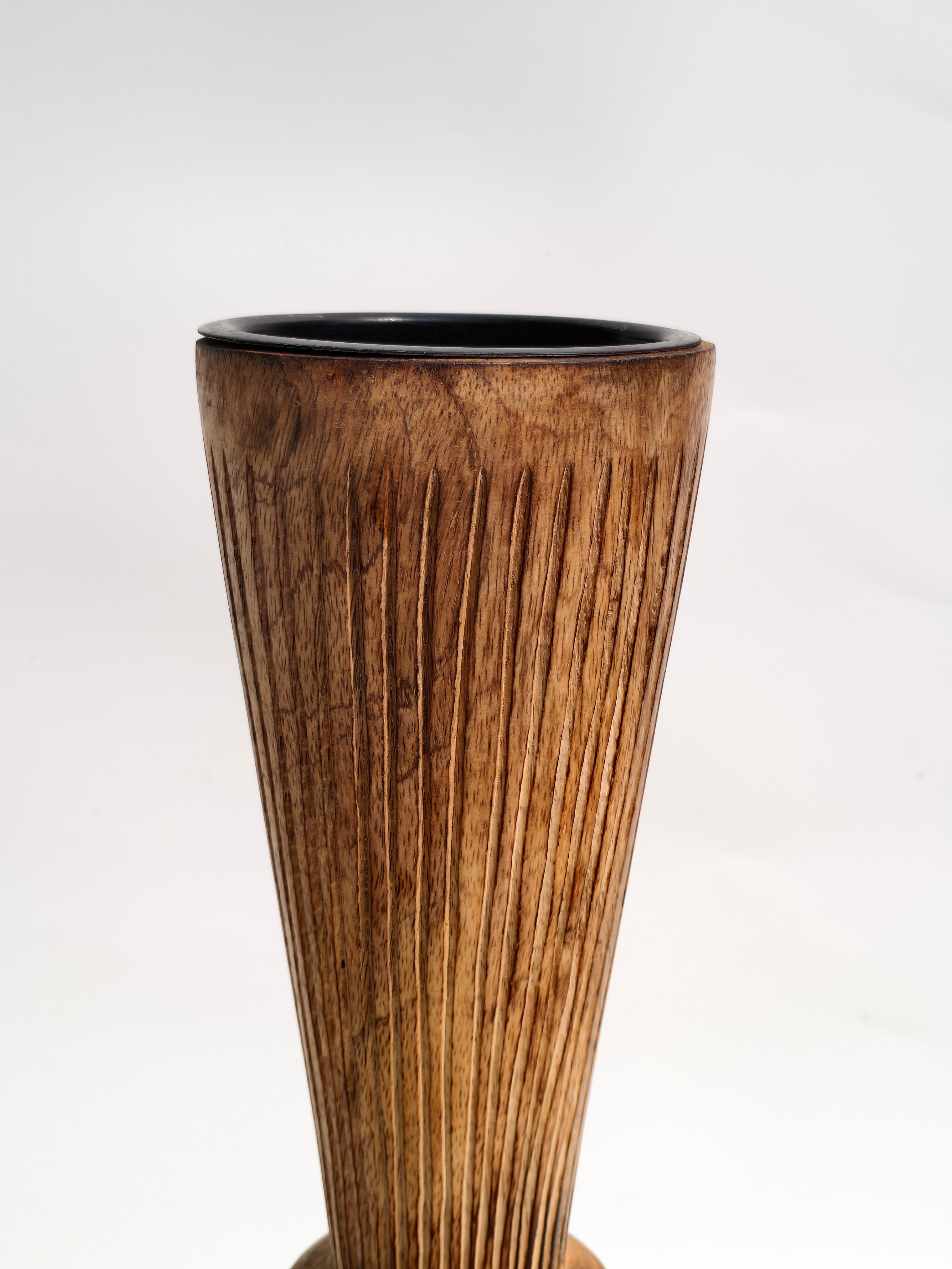 Fluted Globe Wooden Candle Holder – Handcrafted Statement Accent