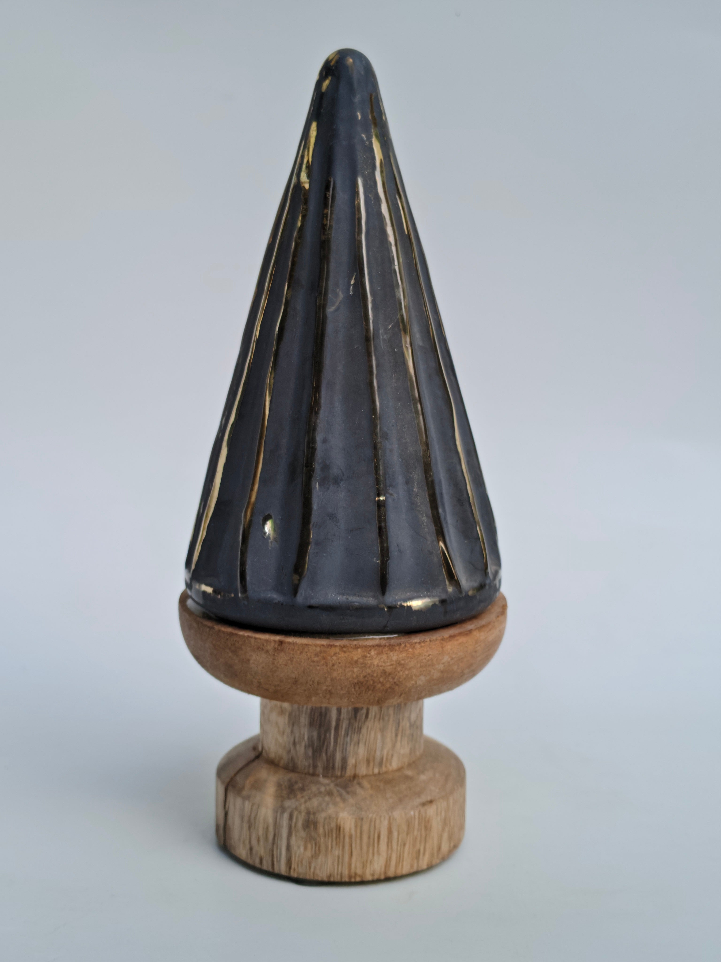 Festive Christmas Tree / Pine Decor