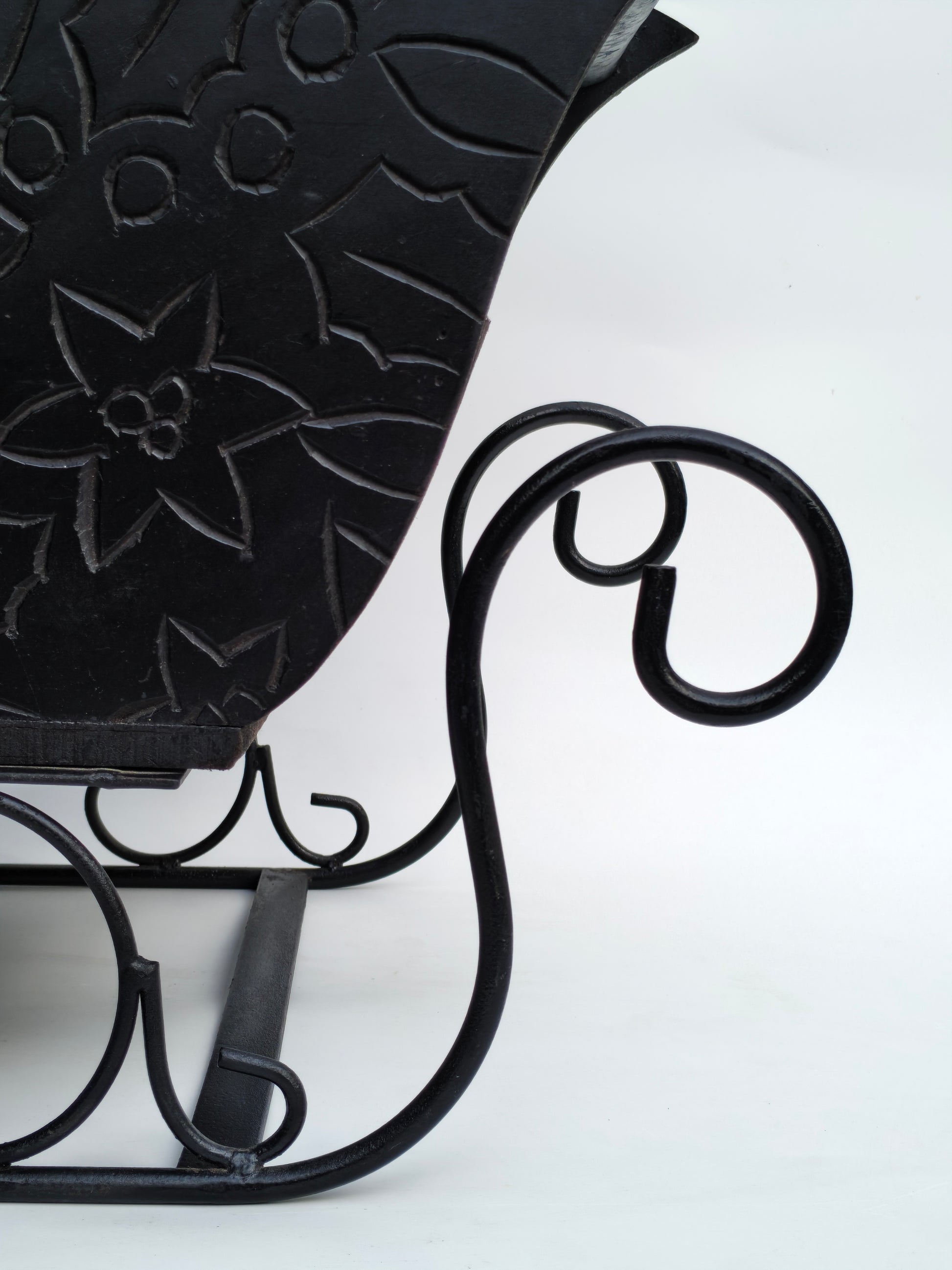 Embossed Metal Christmas Sleigh Decor