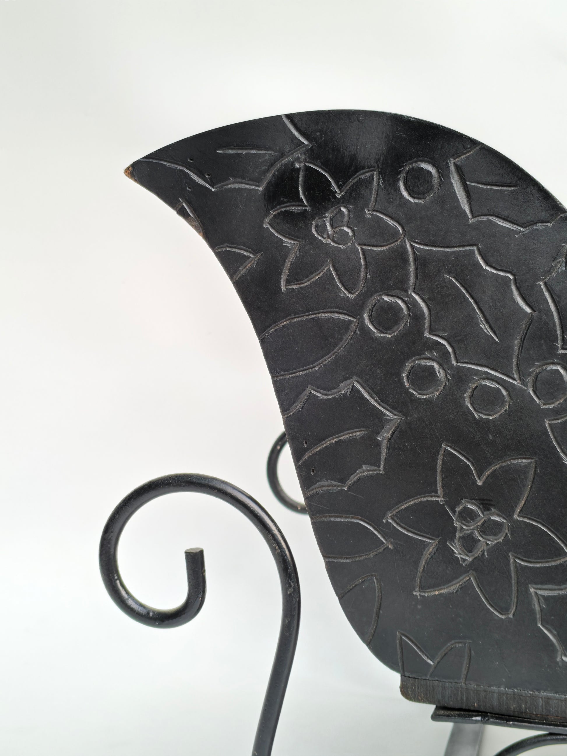 Embossed Metal Christmas Sleigh Decor