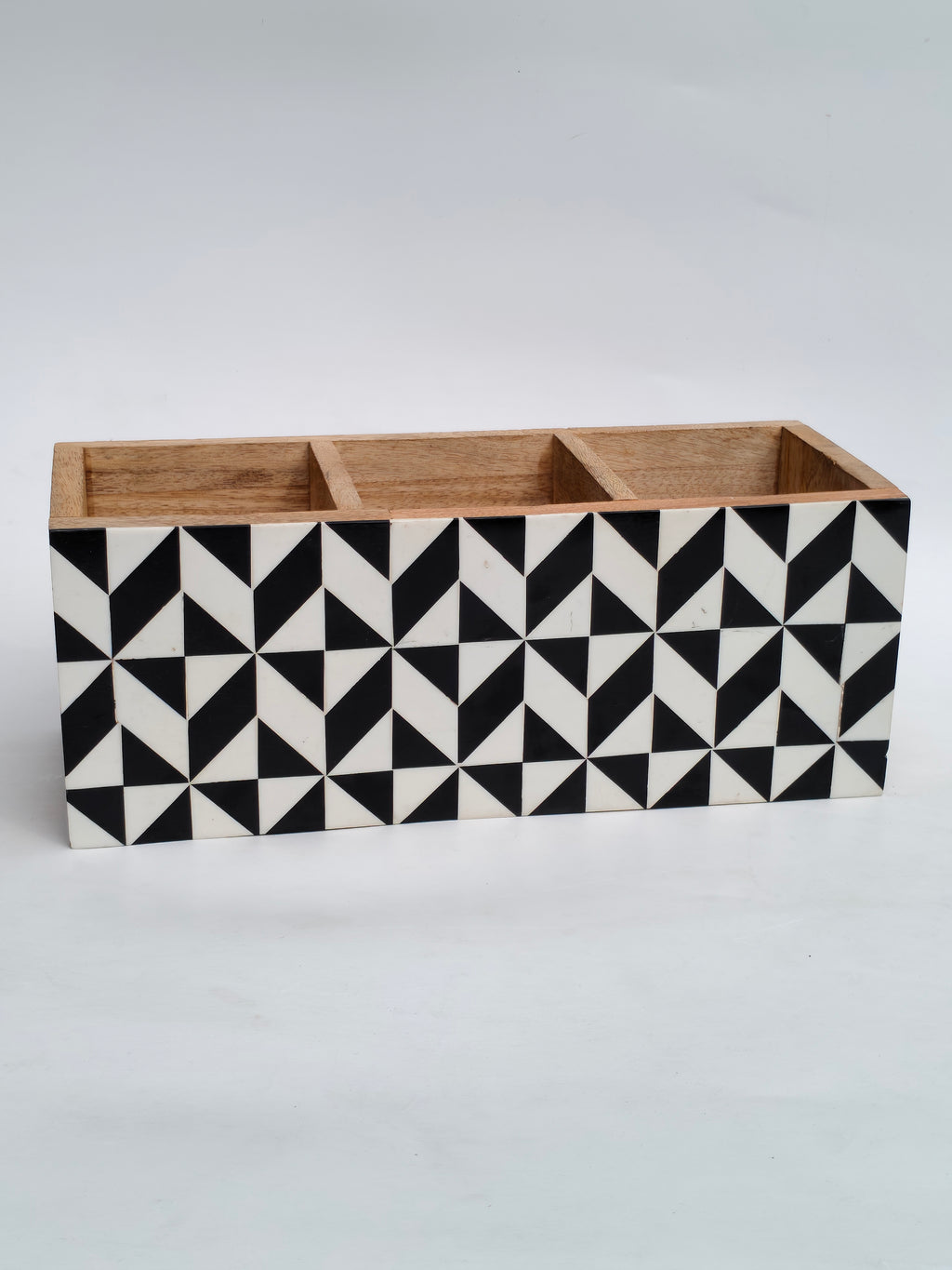 Geometric Wooden Organizer – 3-Compartment Desk & Cutlery Holder