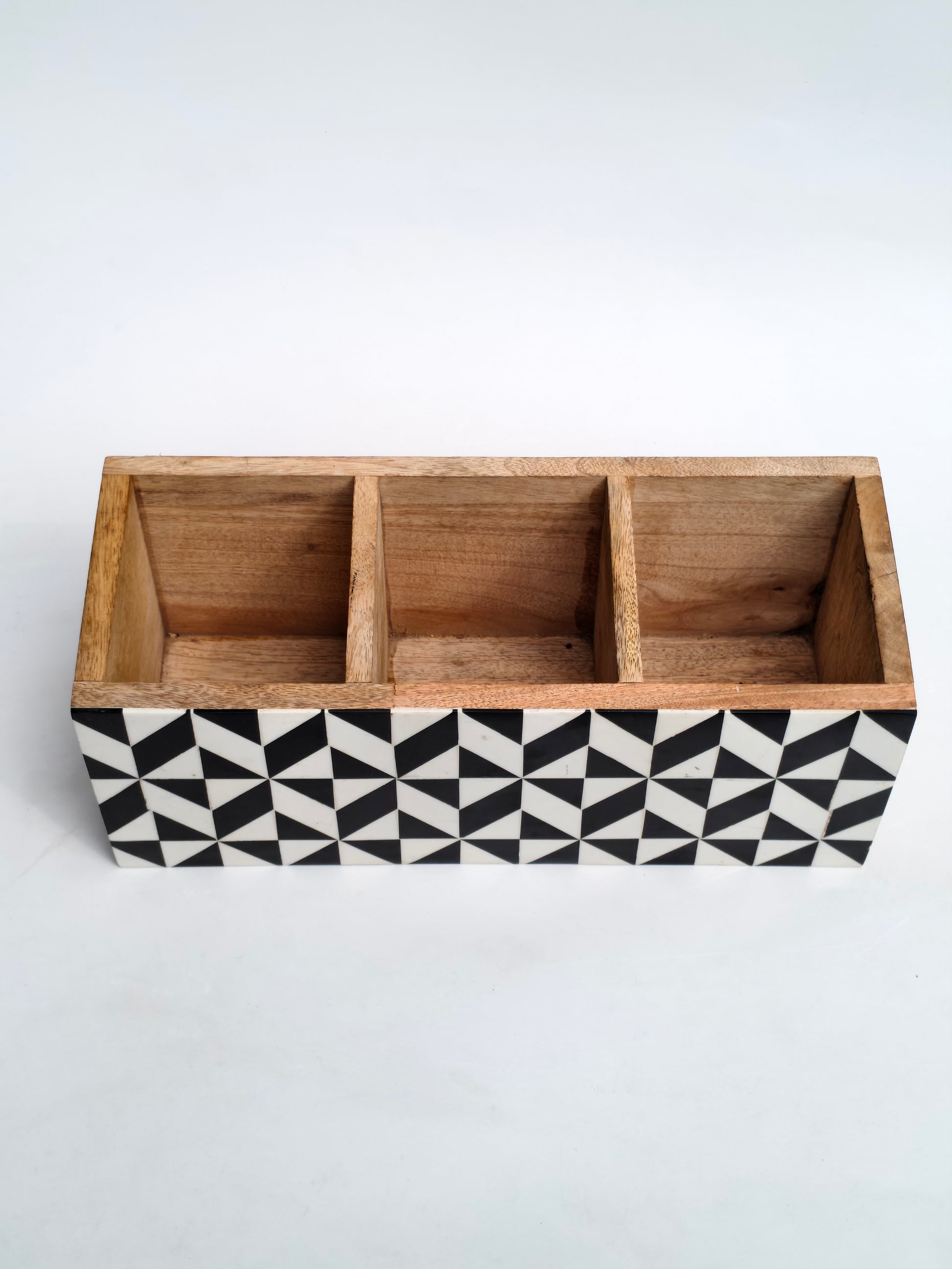 Geometric Wooden Organizer – 3-Compartment Desk & Cutlery Holder