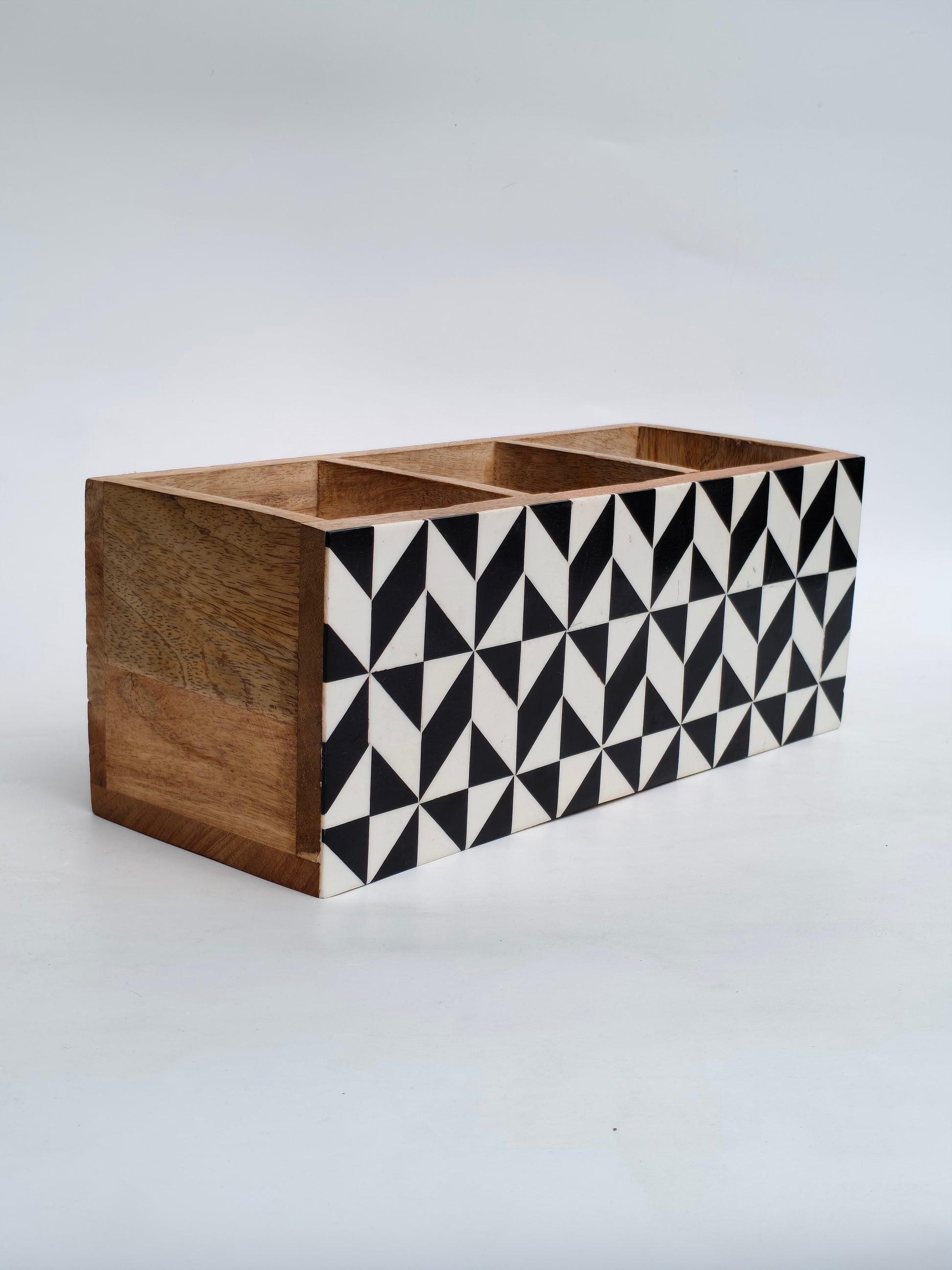 Geometric Wooden Organizer – 3-Compartment Desk & Cutlery Holder