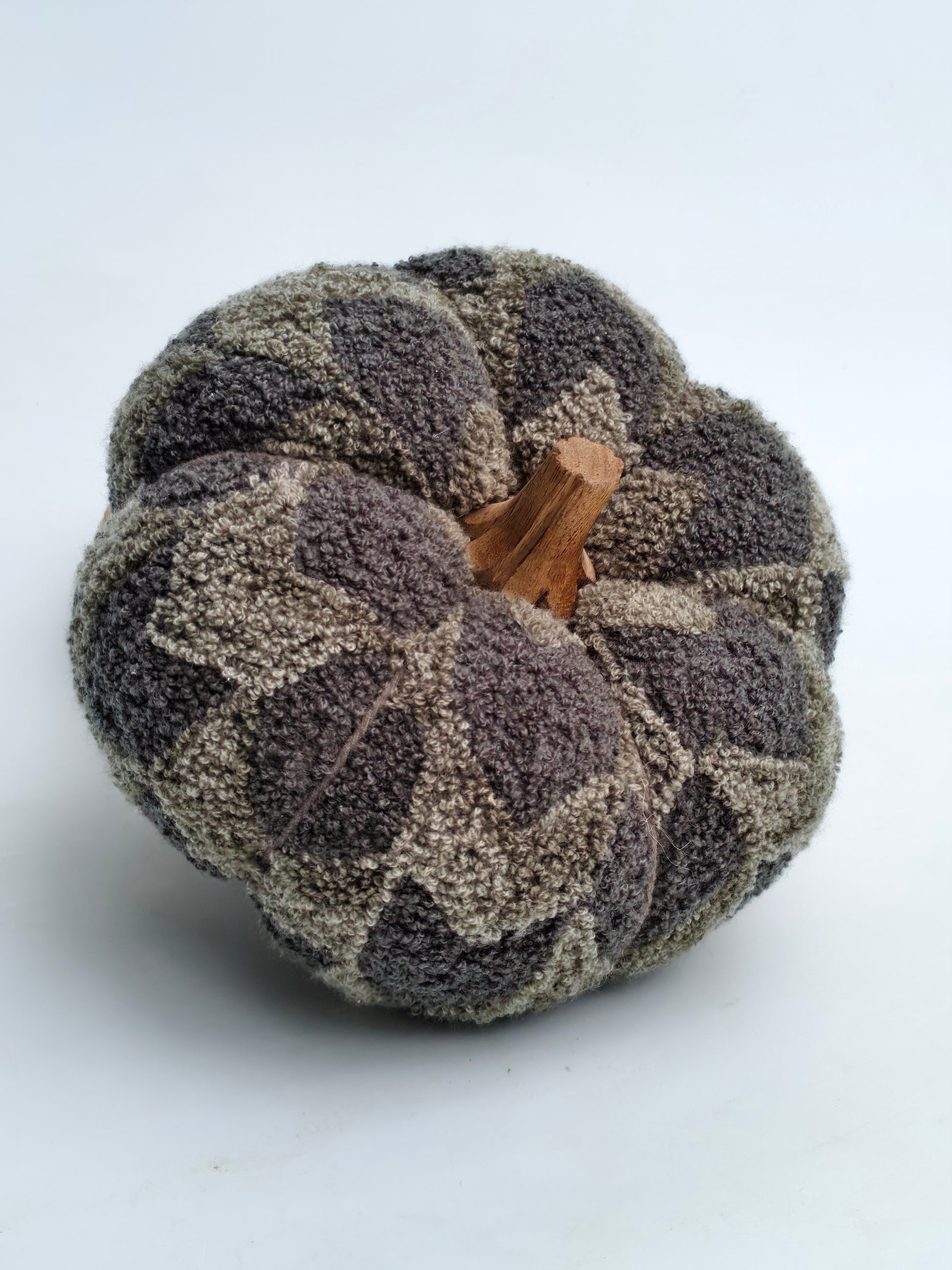 Geometric Bouclé Pumpkin – Ash & Taupe Tones