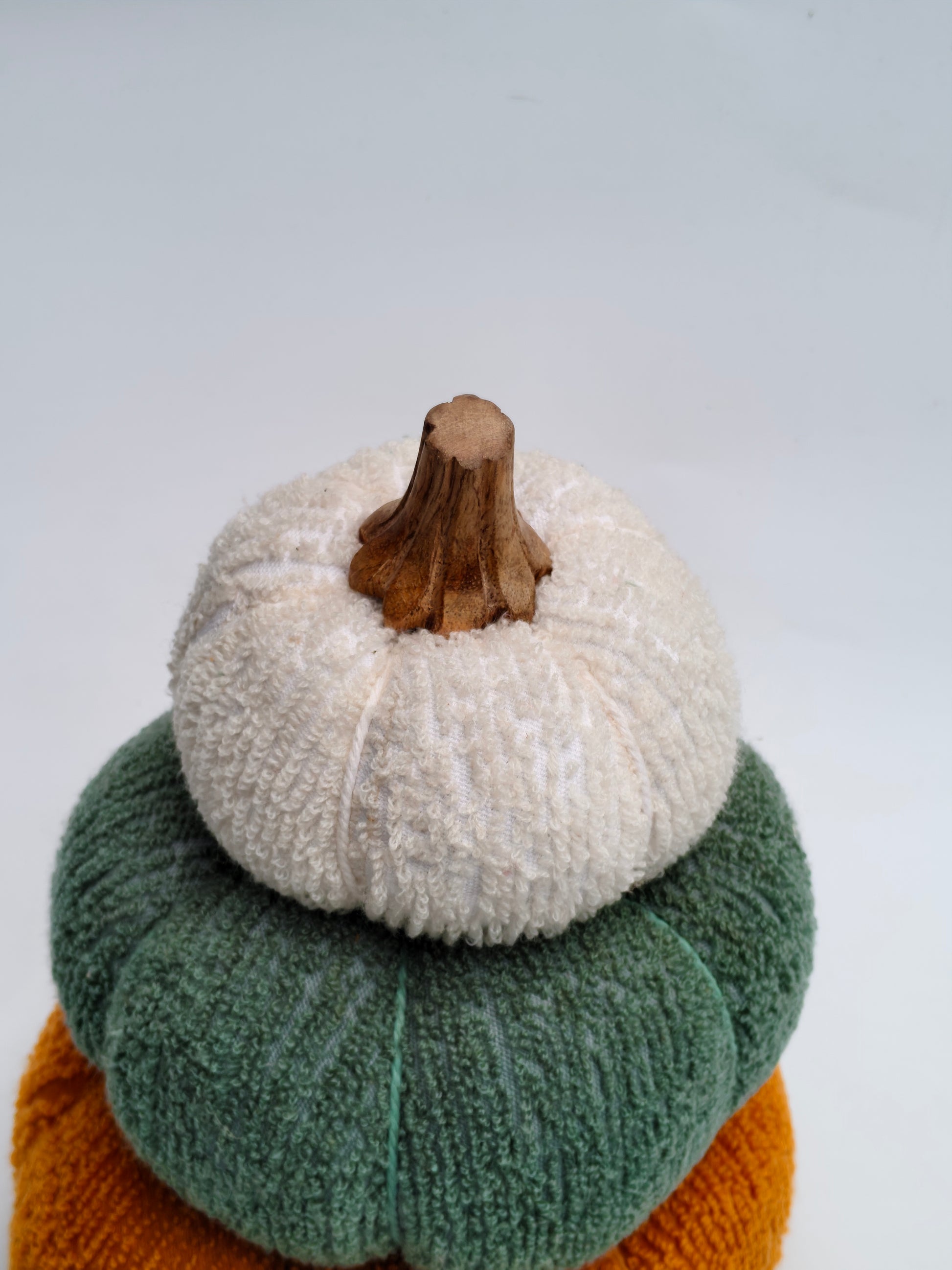 Plush Stacked Pumpkins – Fall Harvest Trio
