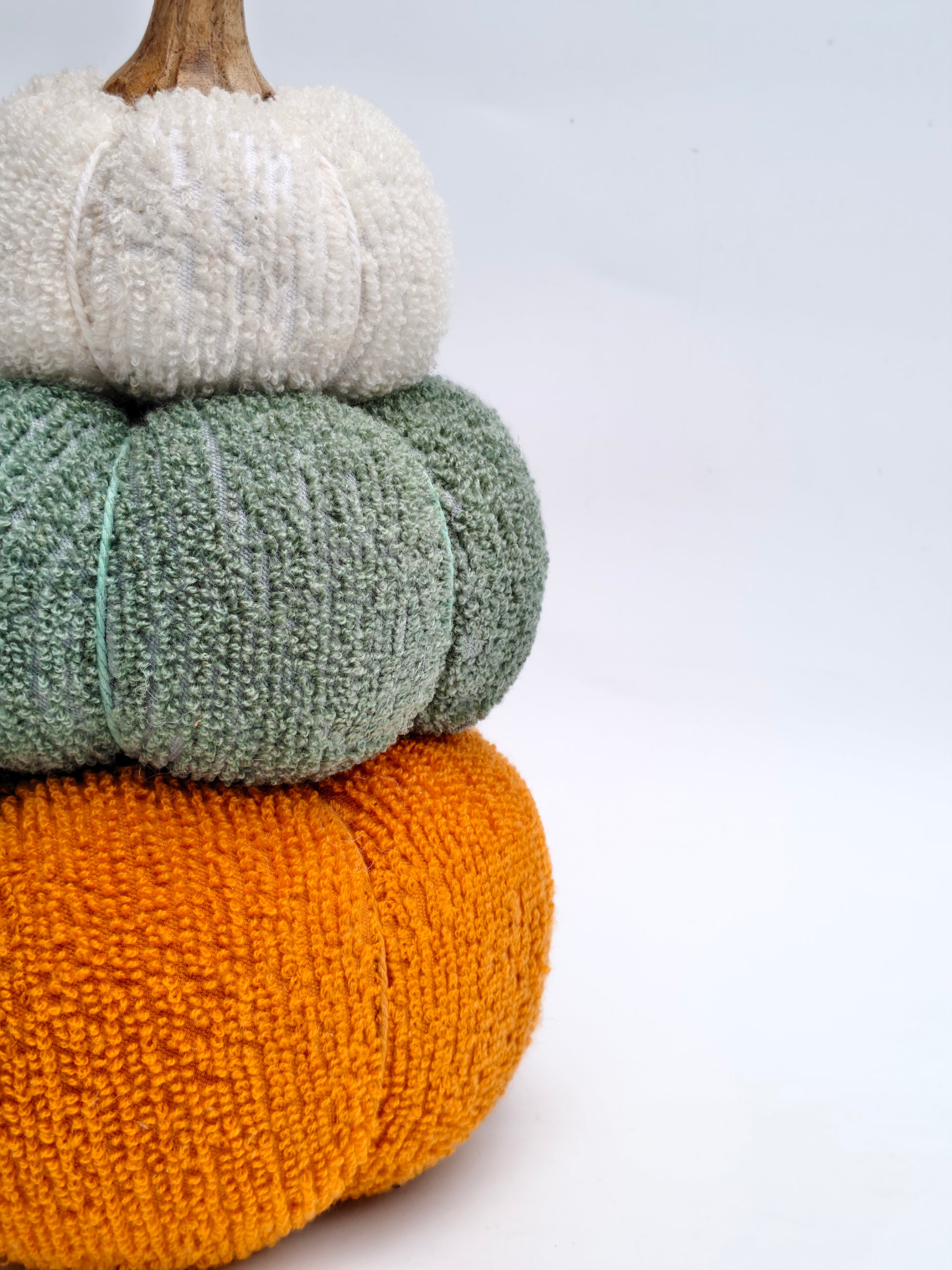 Plush Stacked Pumpkins – Fall Harvest Trio