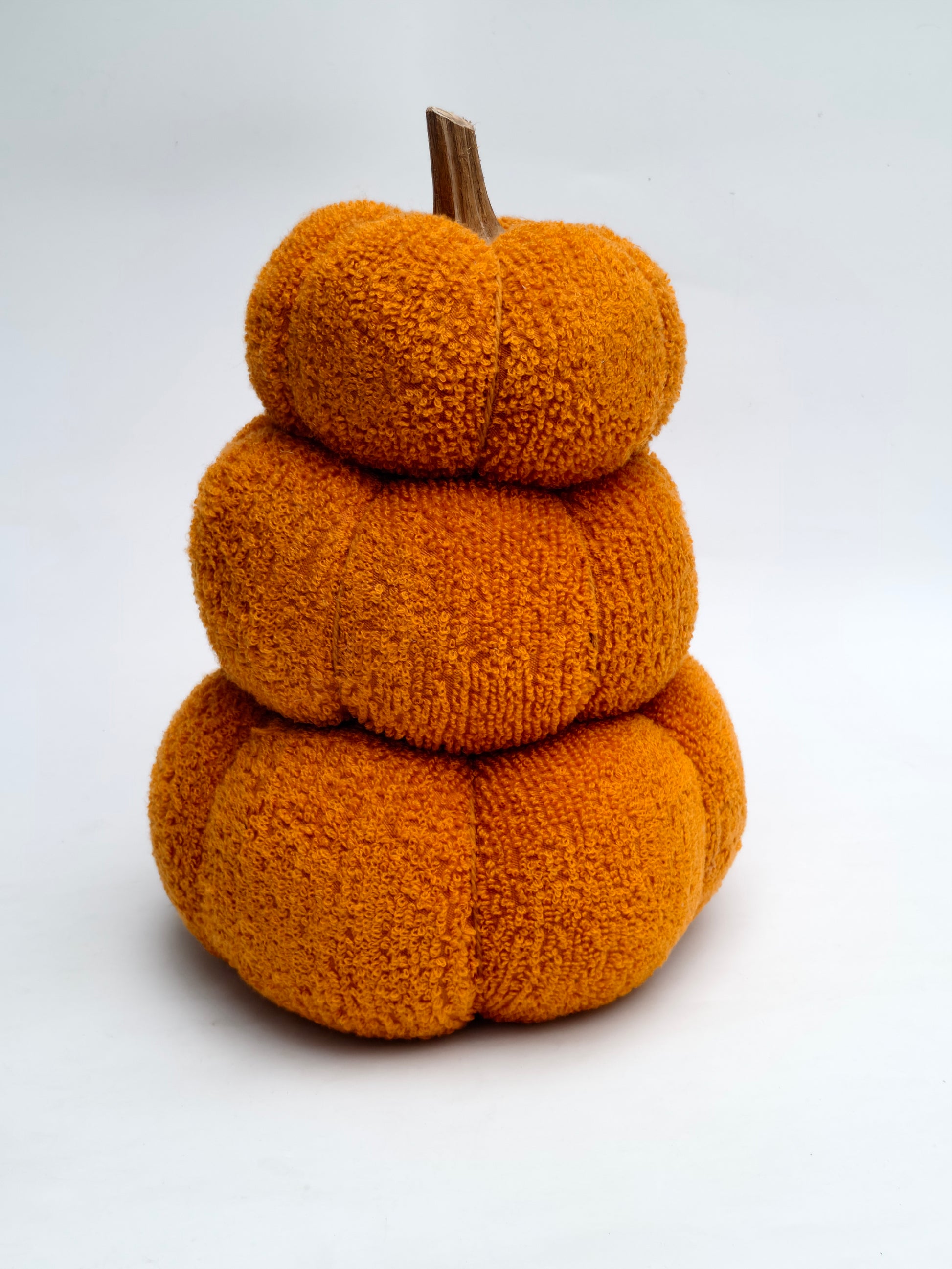 Plush Triple Pumpkin Stack – Autumn Orange