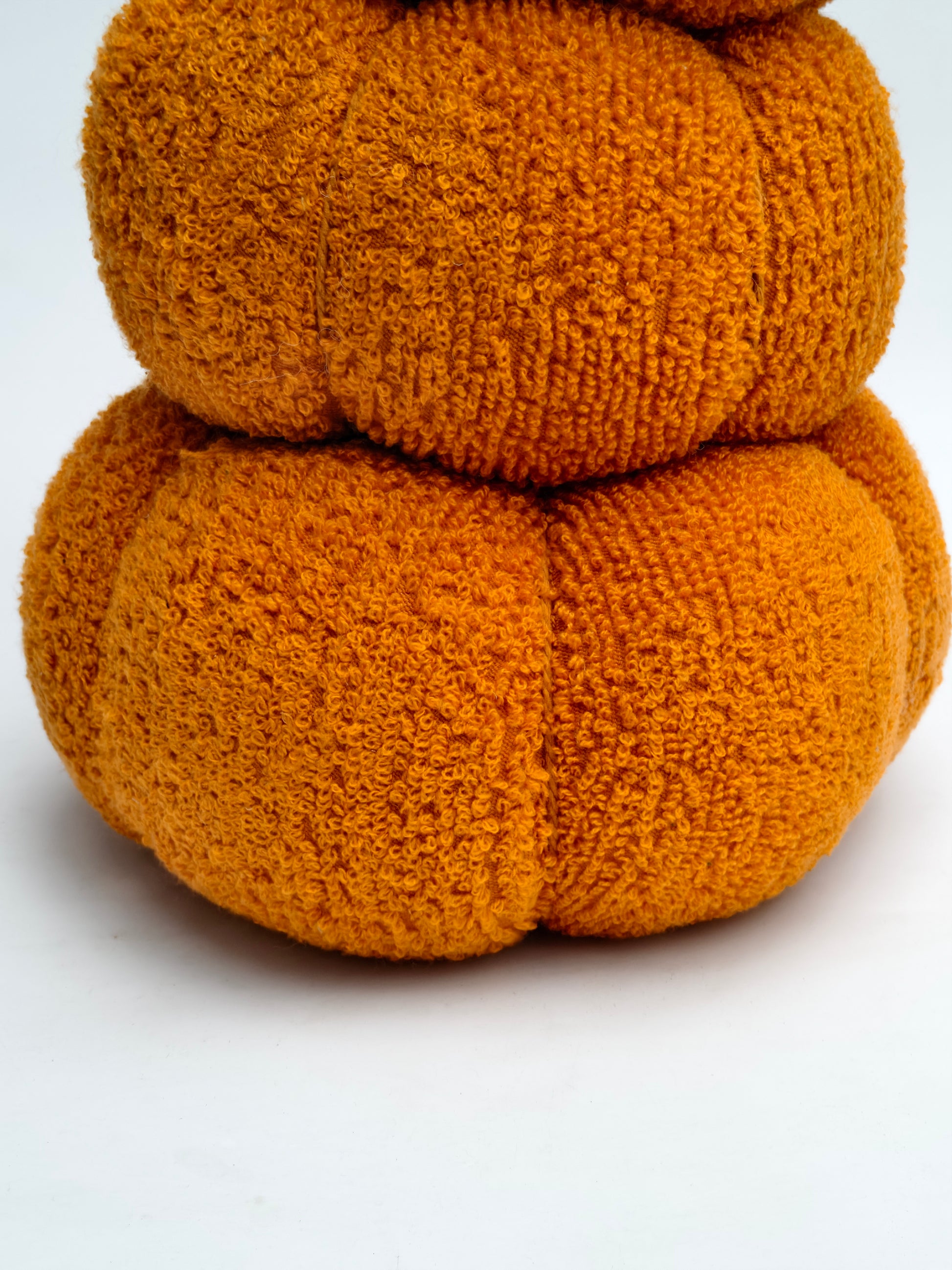 Plush Triple Pumpkin Stack – Autumn Orange