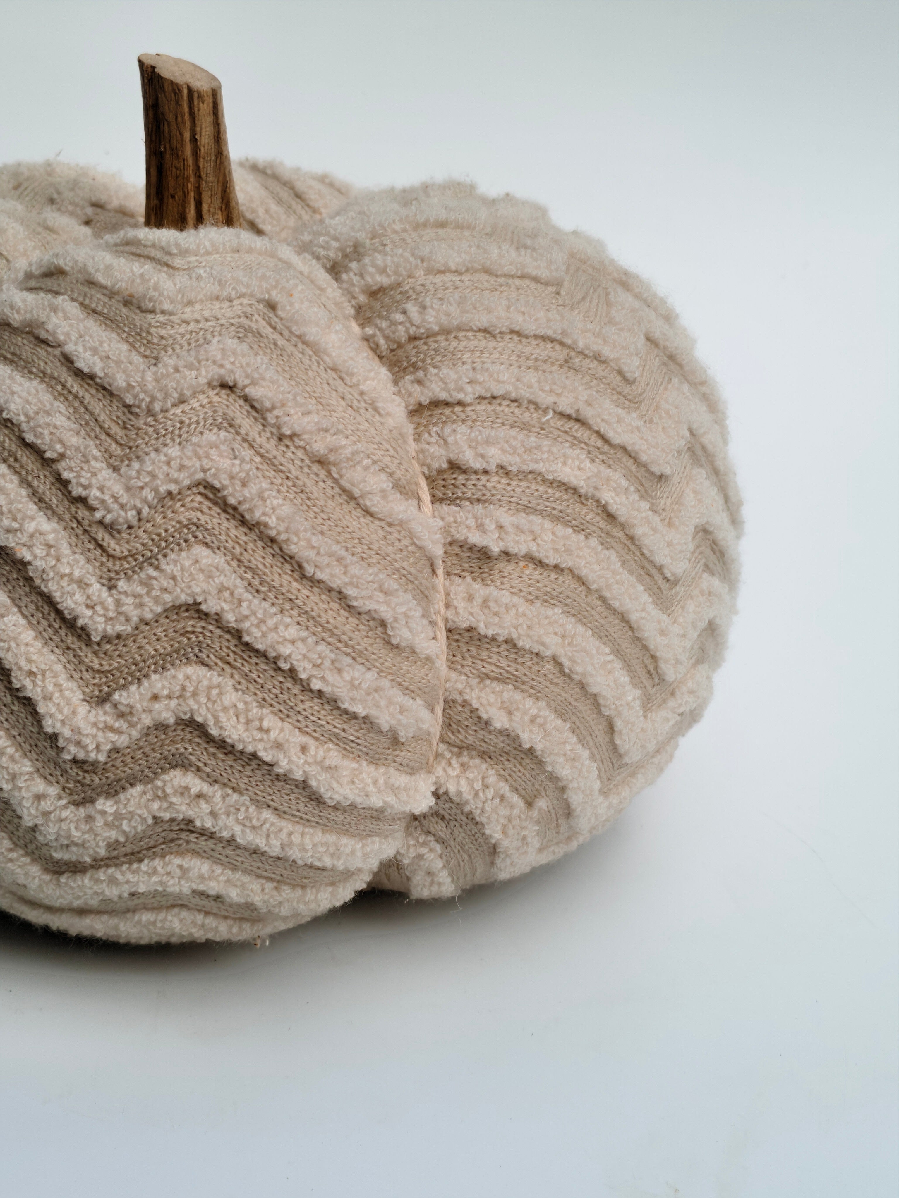 Textured Cream Pumpkin Cushion – Chevron Knit Home Accent