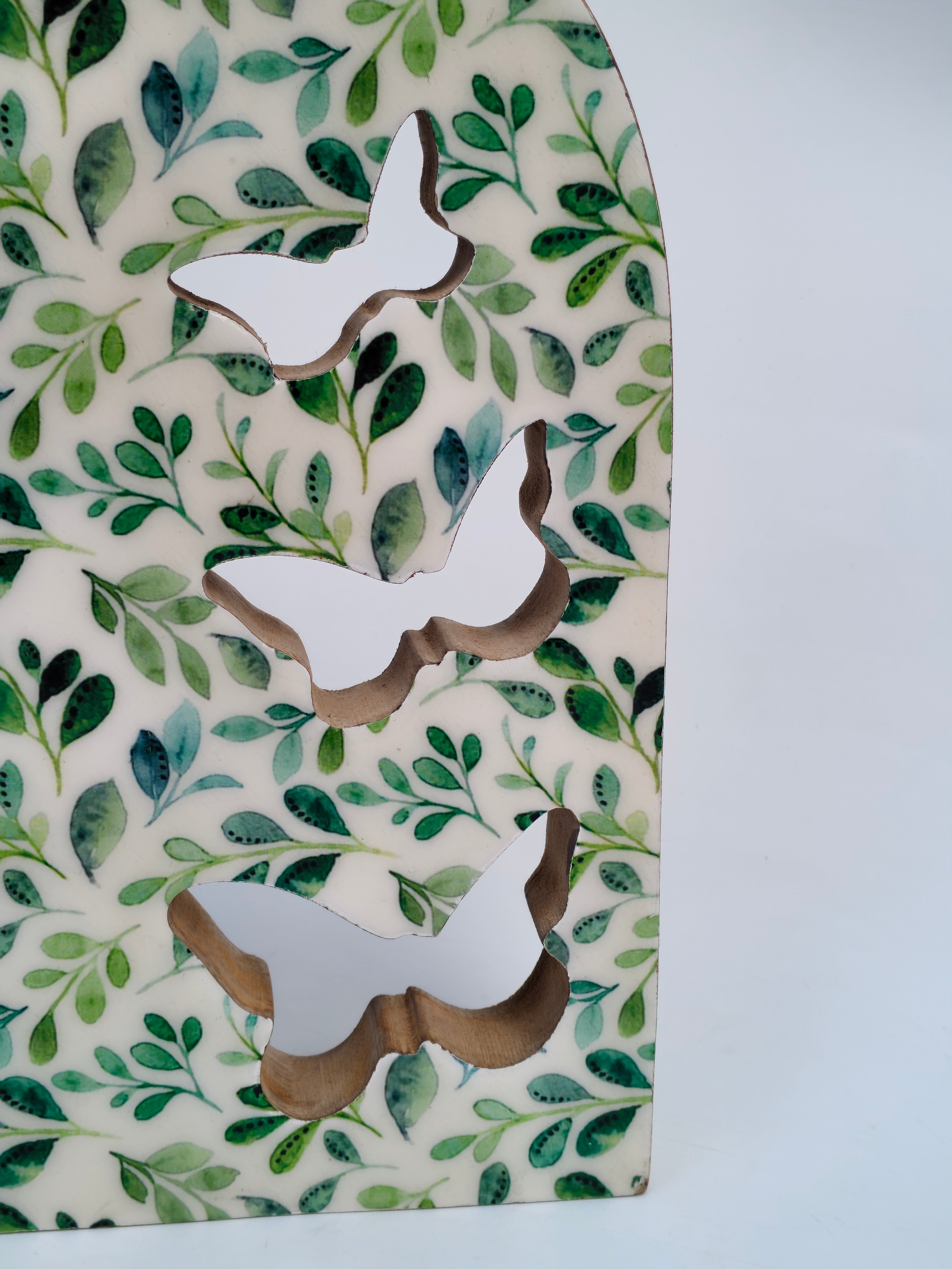 Heart-Shaped Wooden Décor with Leaf Pattern & Butterfly Cutouts