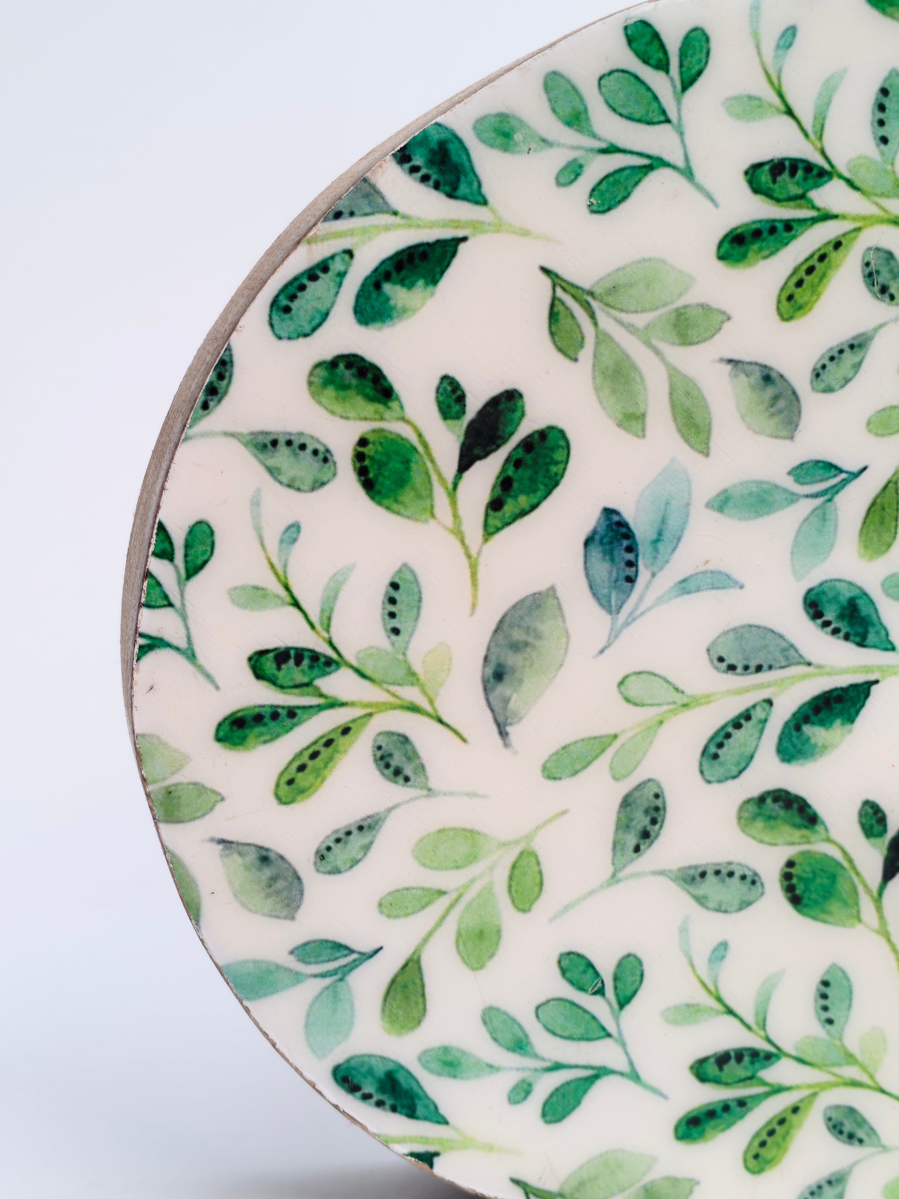 Heart-Shaped Wooden Décor with Leaf Pattern & Butterfly Cutouts