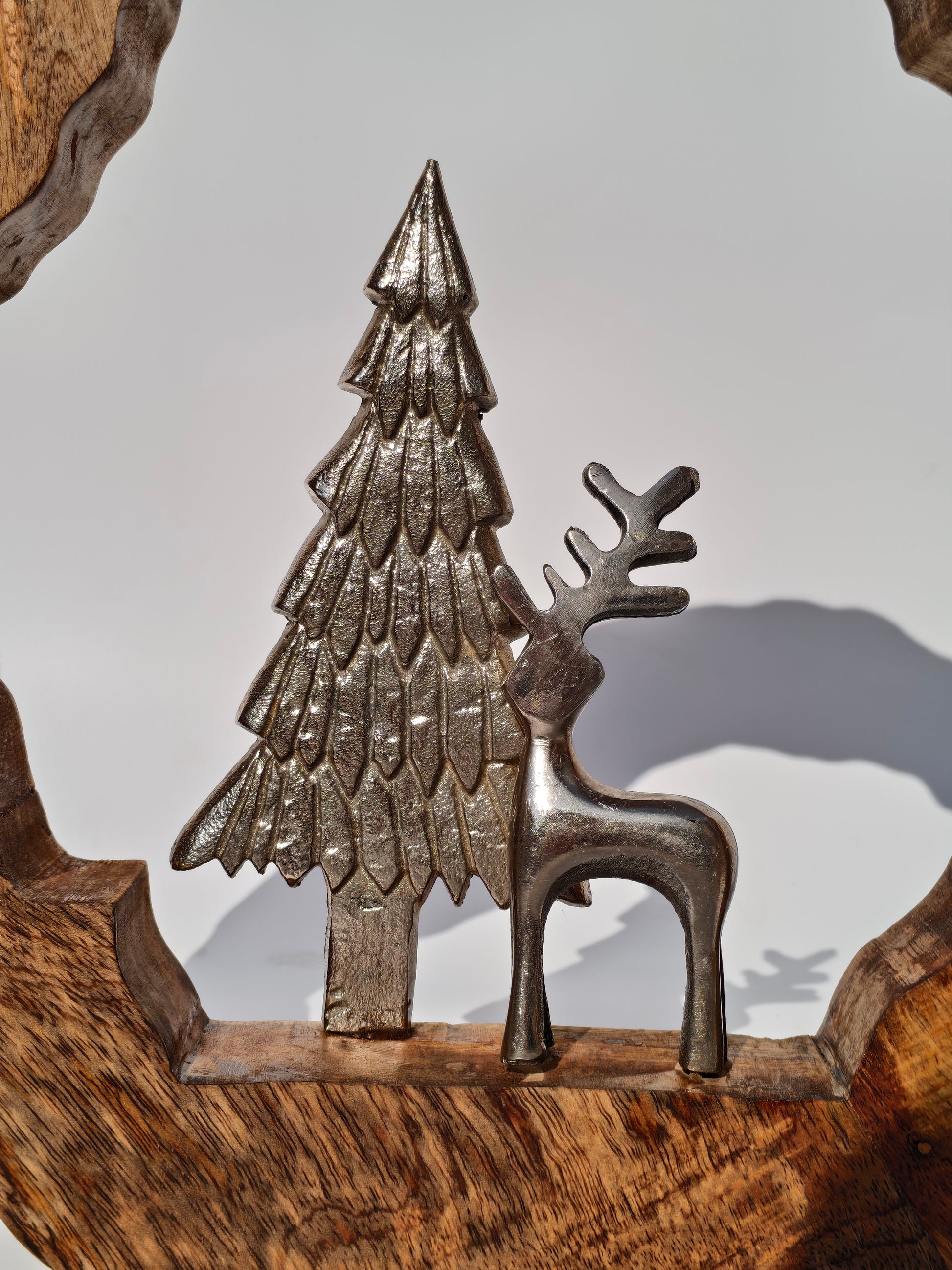 Handcrafted Wooden Forest Ring with Metal Deer & Tree – Rustic Winter Decor