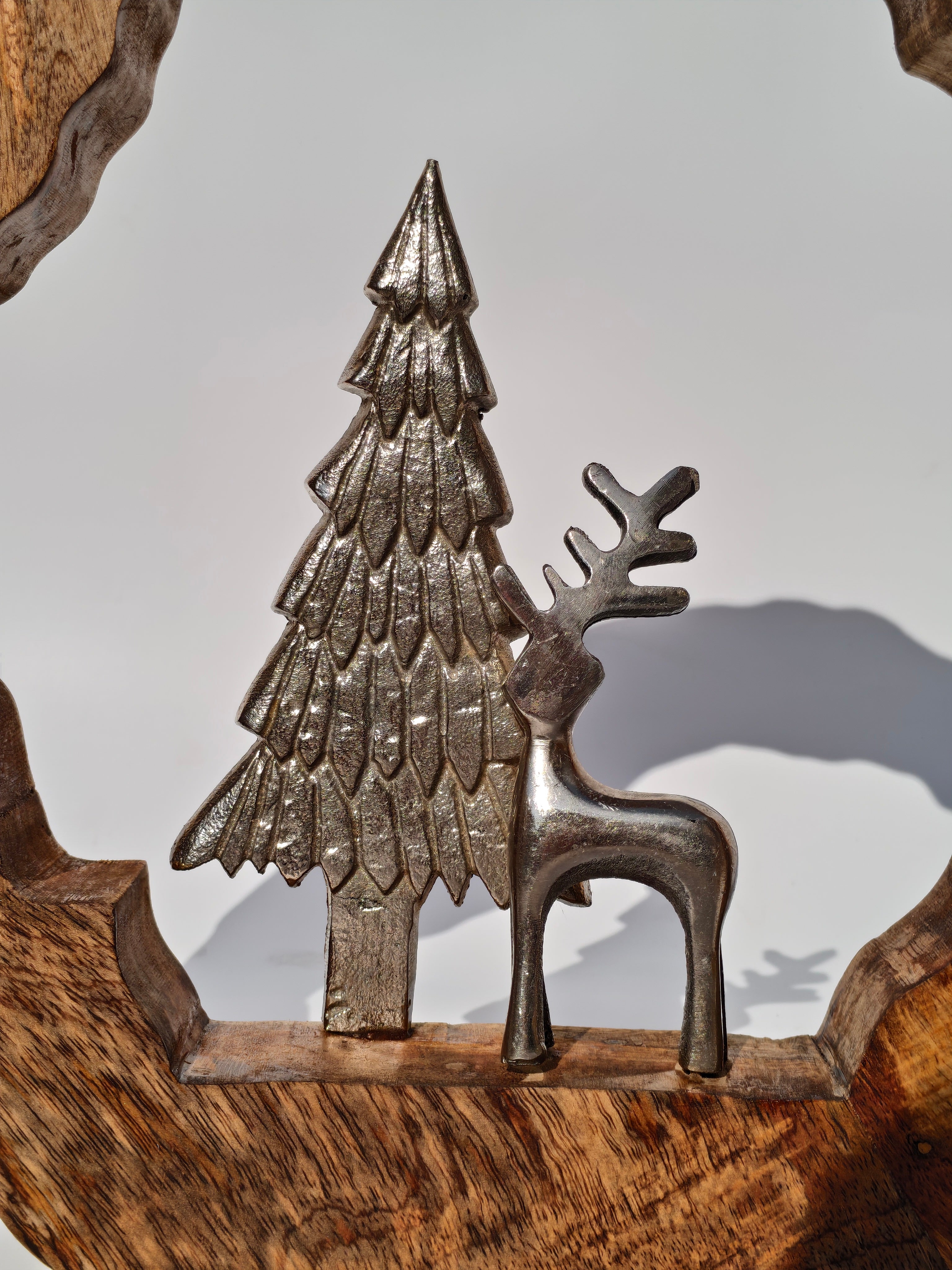 Handcrafted Wooden Forest Ring with Metal Deer & Tree – Rustic Winter Decor