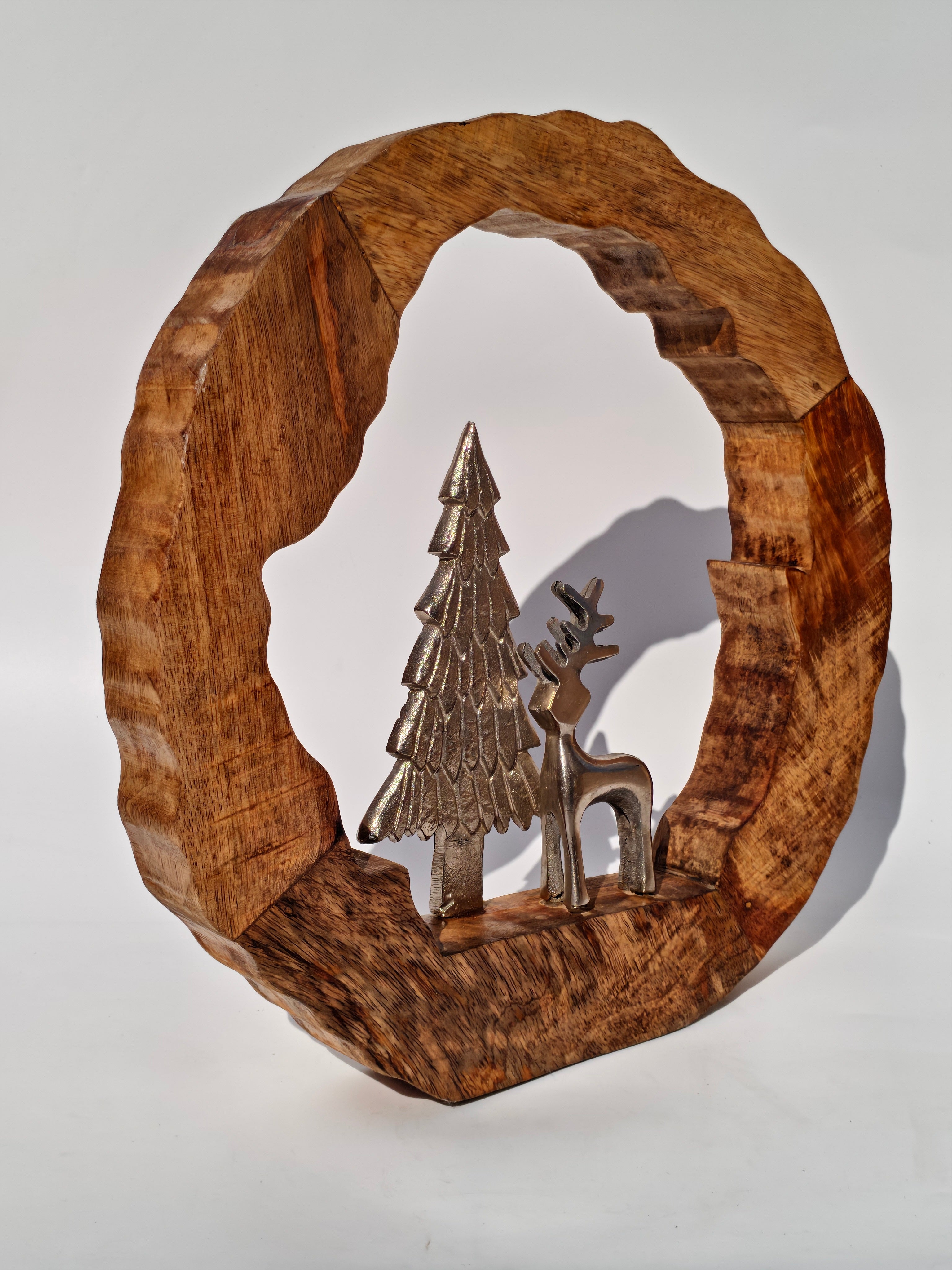 Handcrafted Wooden Forest Ring with Metal Deer & Tree – Rustic Winter Decor