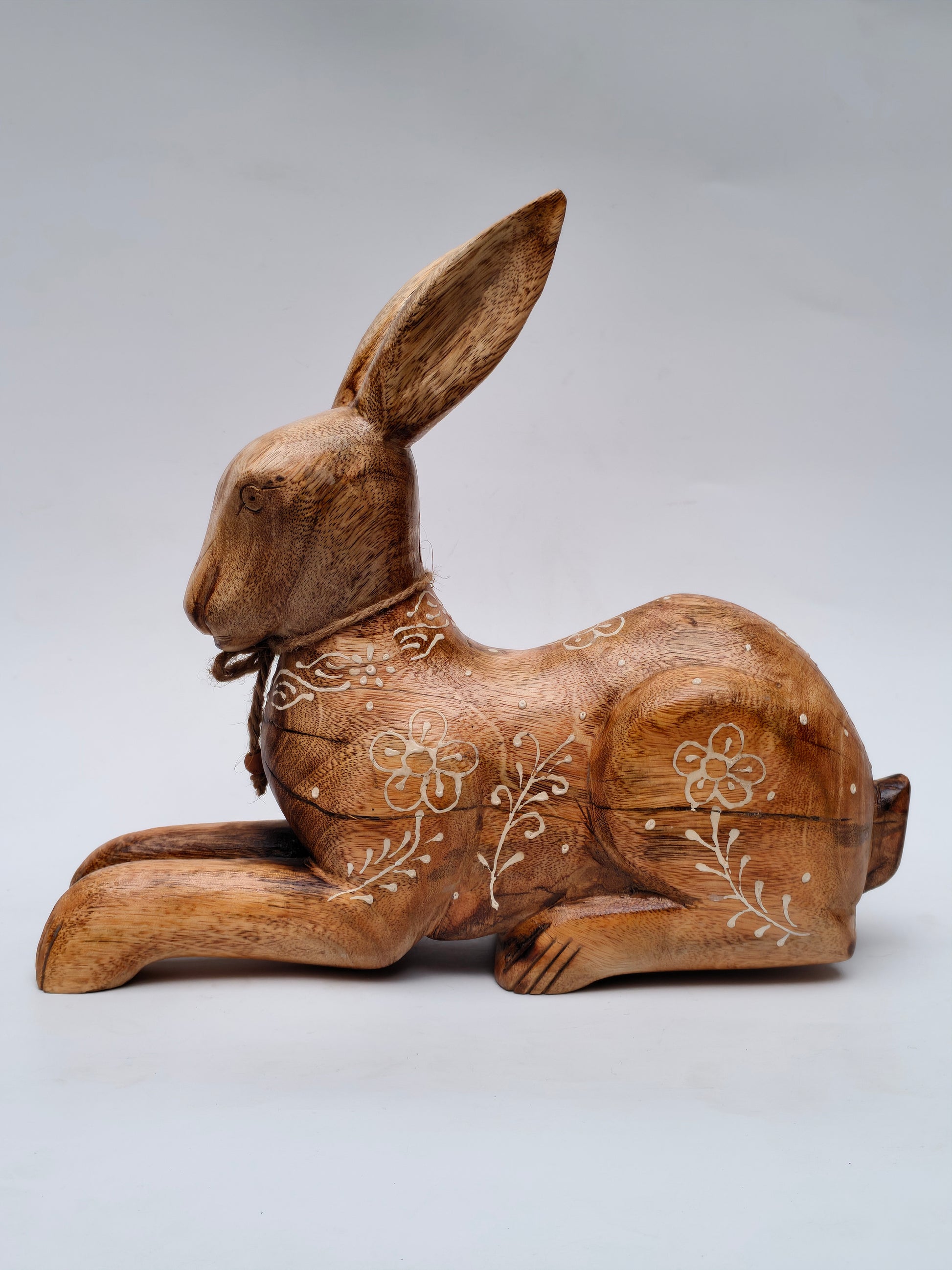 Handcrafted Wooden Rabbit Figurine for Home Decor & Gifting
