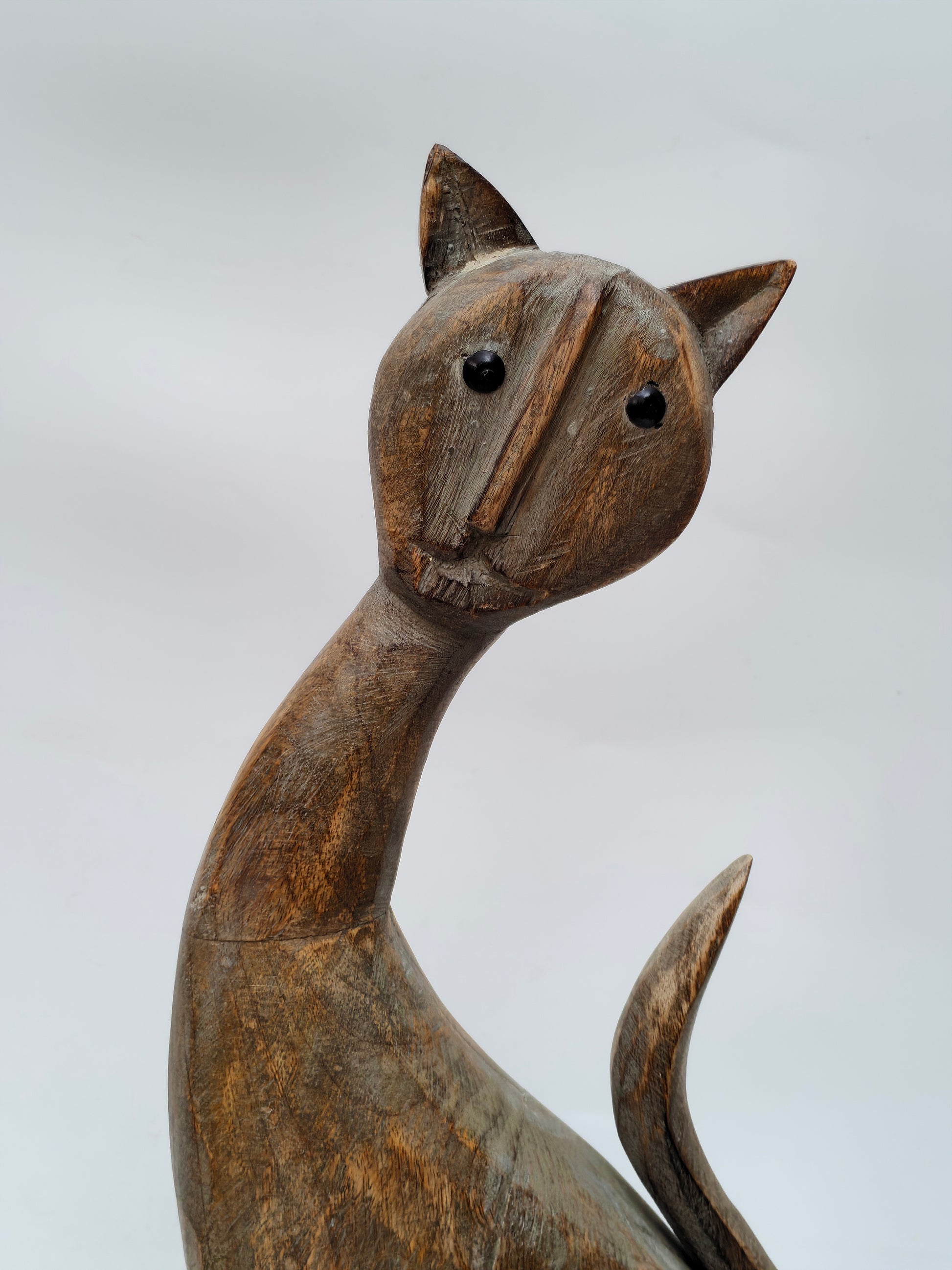 Handcrafted Wooden Cat Sculpture – Rustic Artistic Home Decor