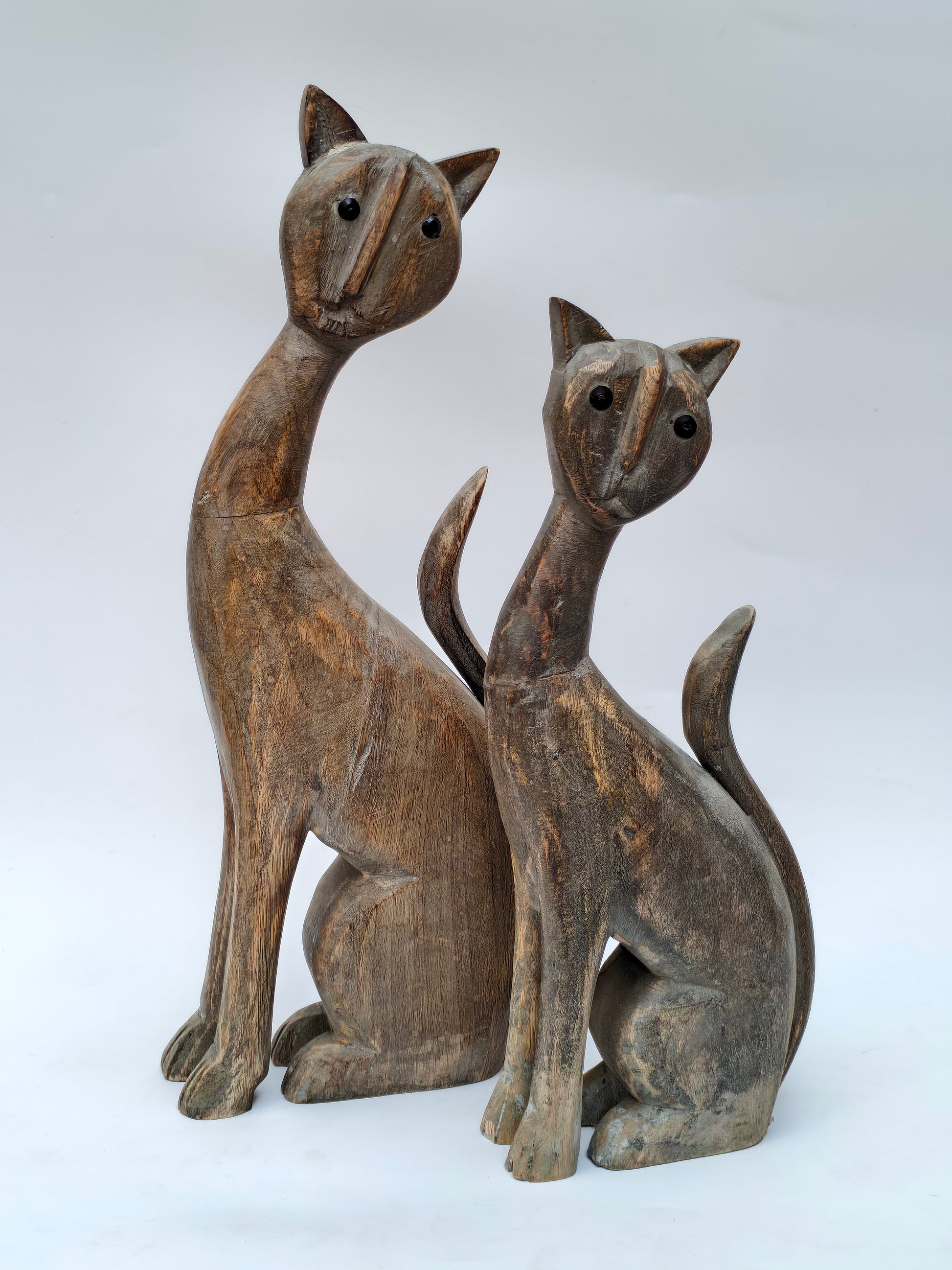 Handcrafted Wooden Cat Sculpture – Rustic Artistic Home Decor