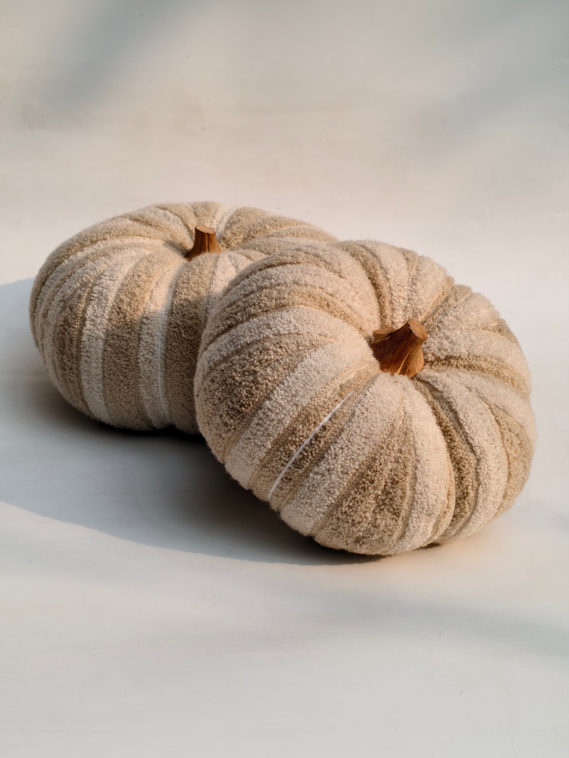 Cozy Textured Pumpkin Cushion – Beige & Cream