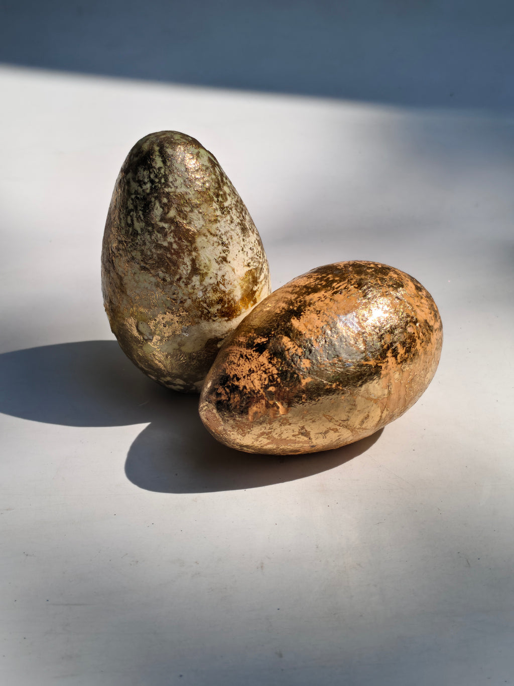 Antique Gold Leaf Easter Eggs – Set of 8 | Luxe Festive Décor