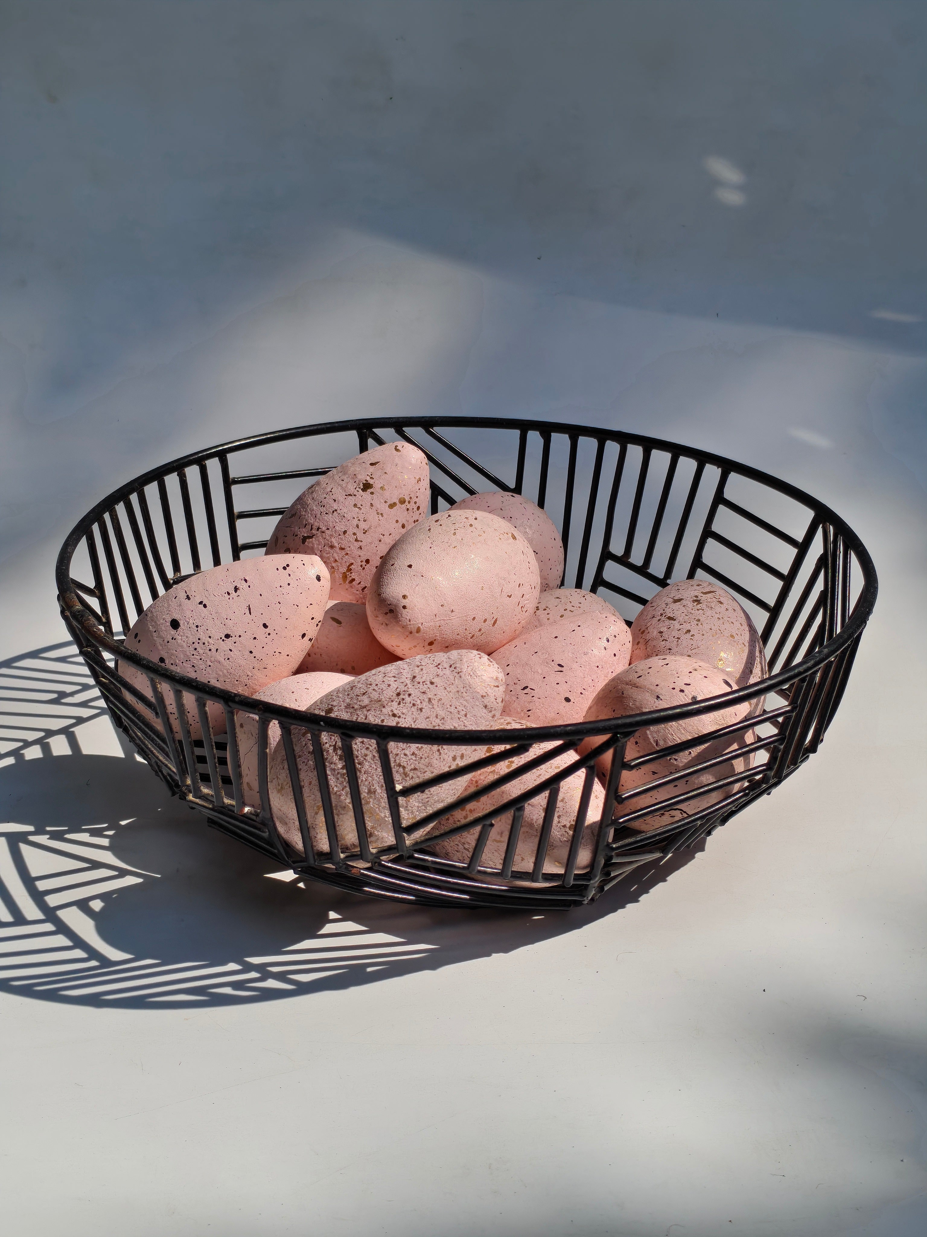 Solid Wood Blush Speckled Decorative Eggs Set of 8 in Knitted Jute Pouch | Hand Painted Matte Pink and Gold Coloured Artisan Home Decor