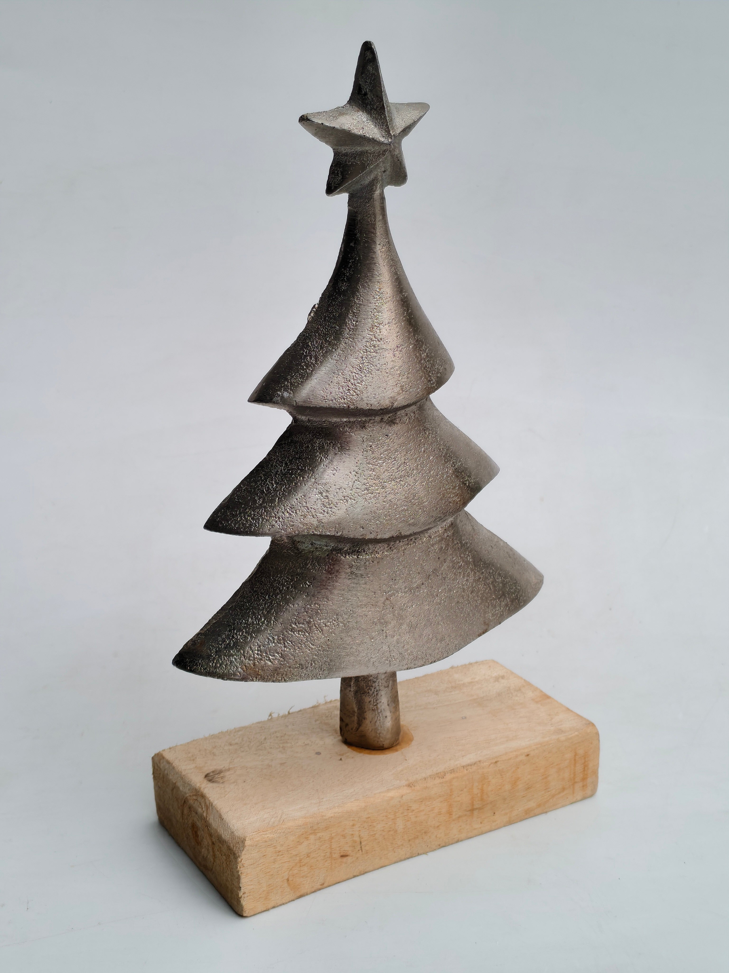 Set of 2 Metal Christmas Tree Figurines with Wooden Base